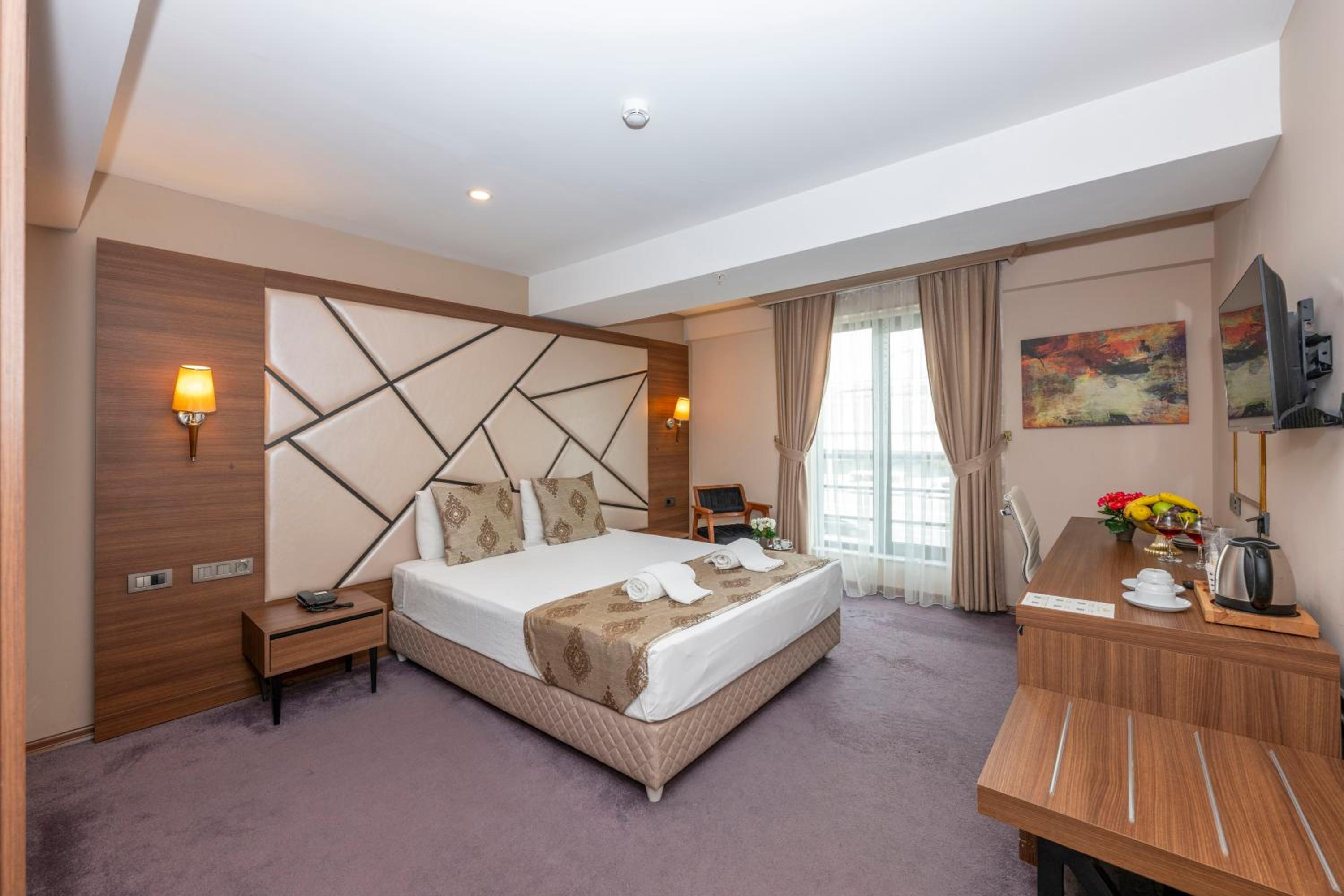 Standard Double or Twin Room photo 3