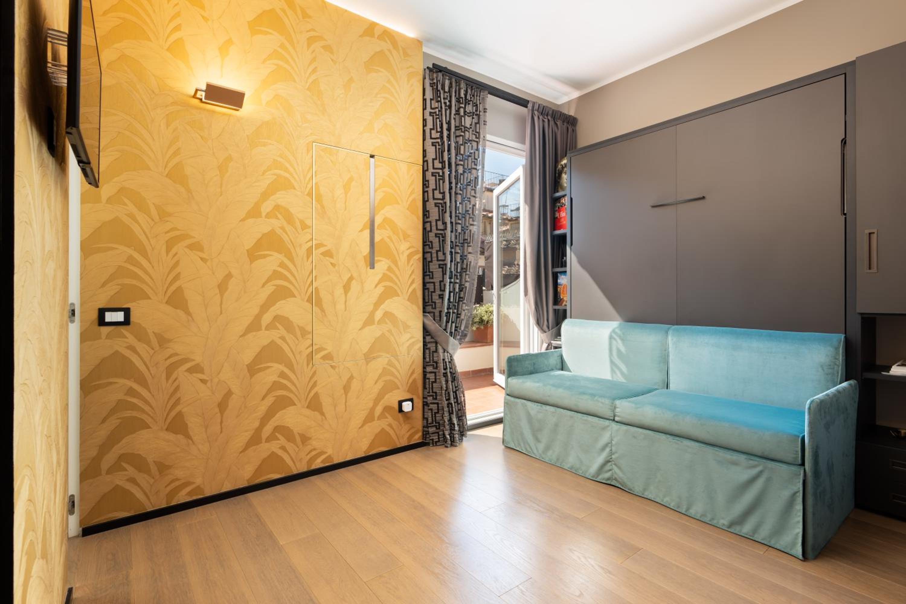 One-Bedroom Apartment
