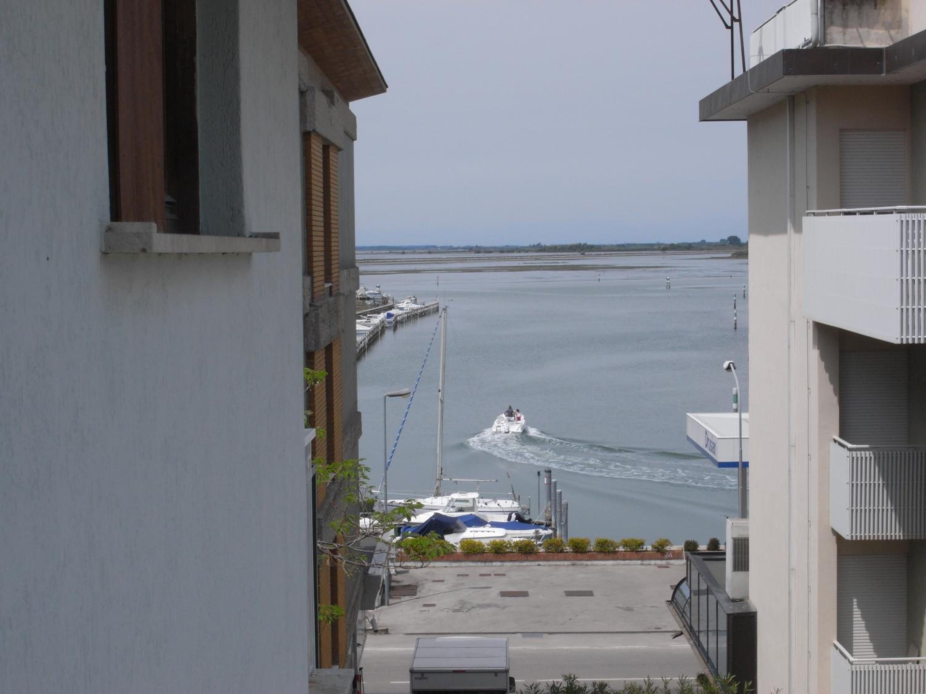 Double Room - Photo 6
