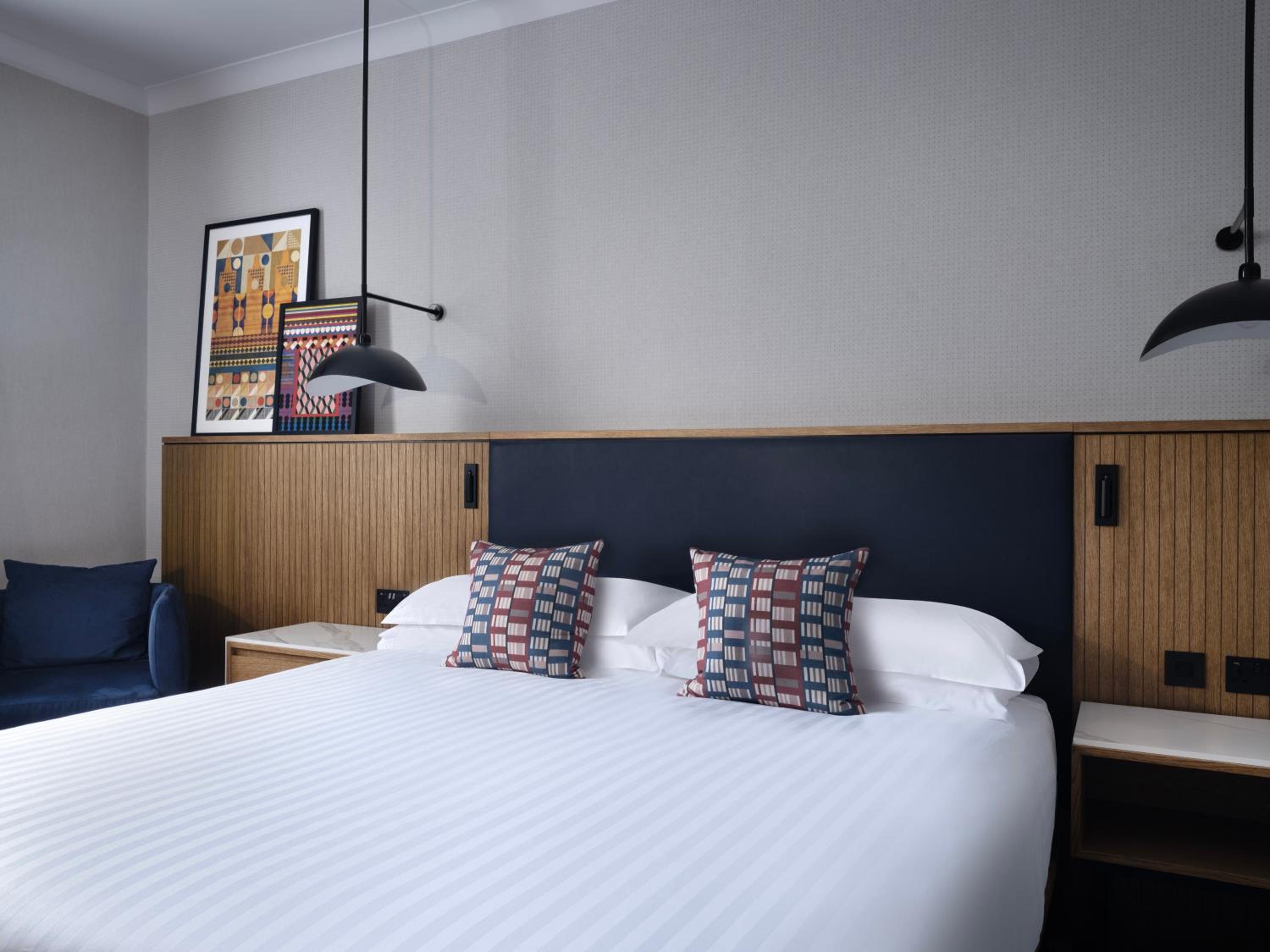 Deluxe King Room