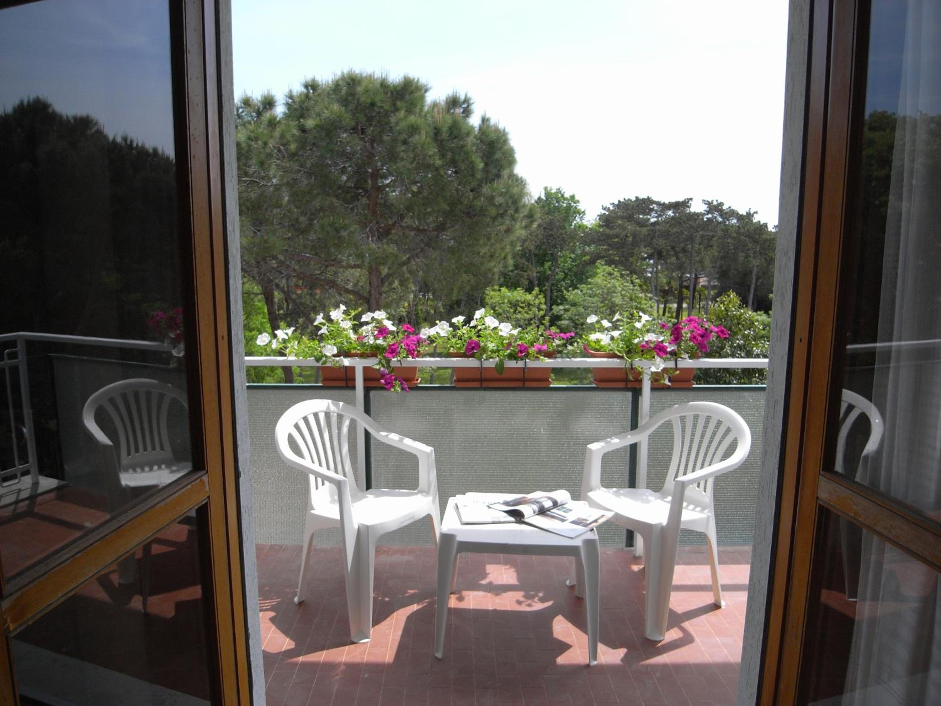 Double Room - Photo 5