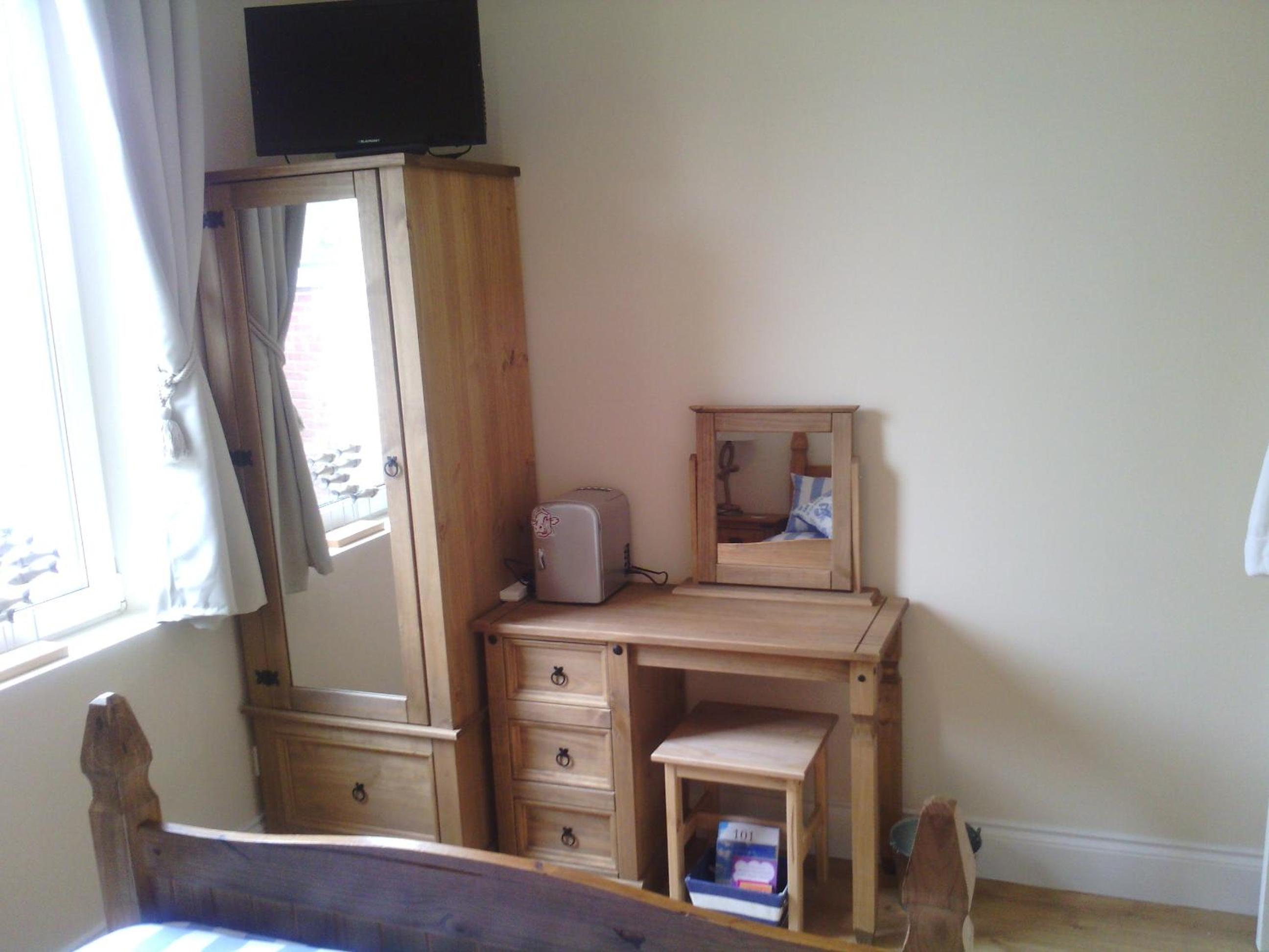 Double Room with Private Bathroom photo 3