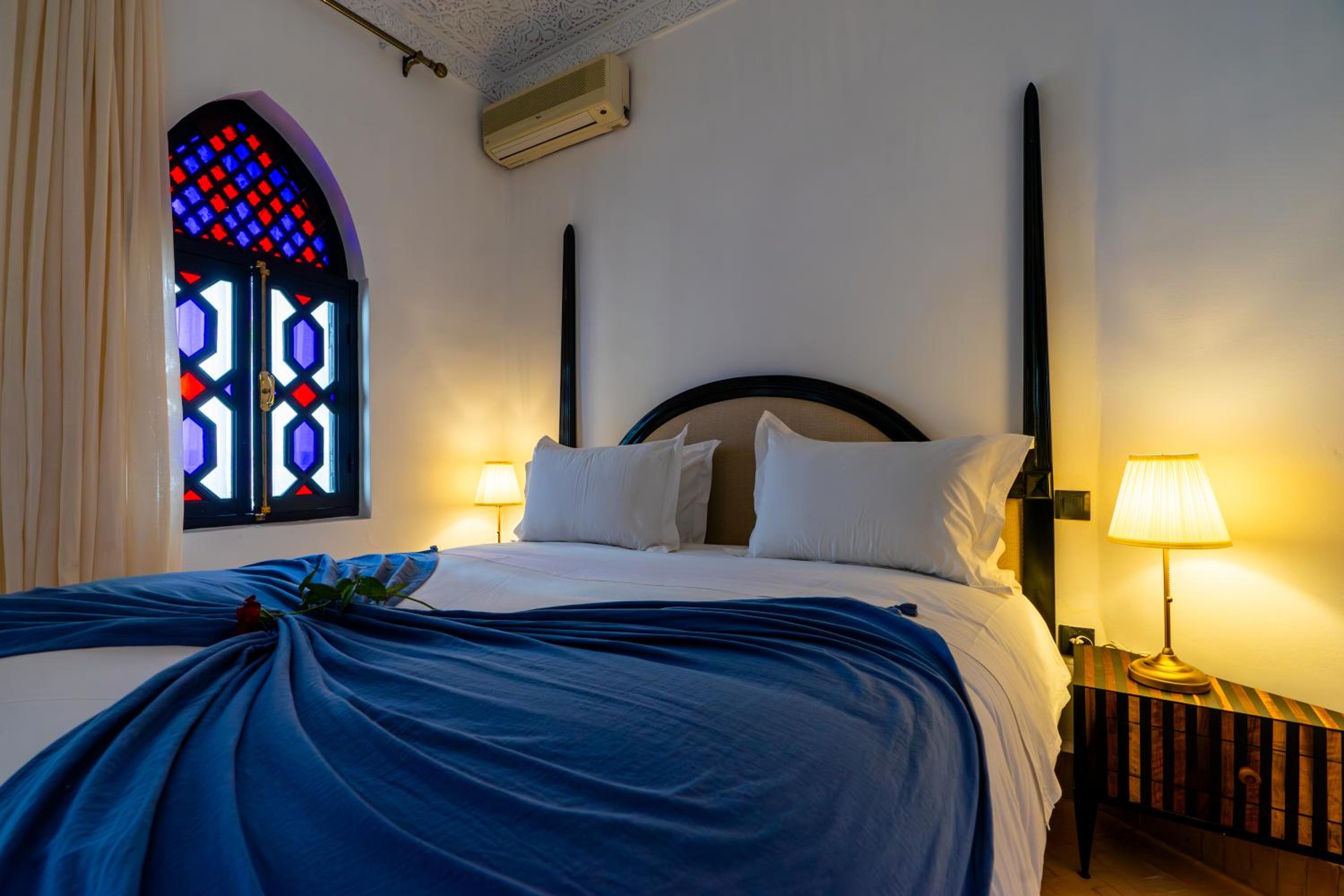 Deluxe King Room - Photo 3