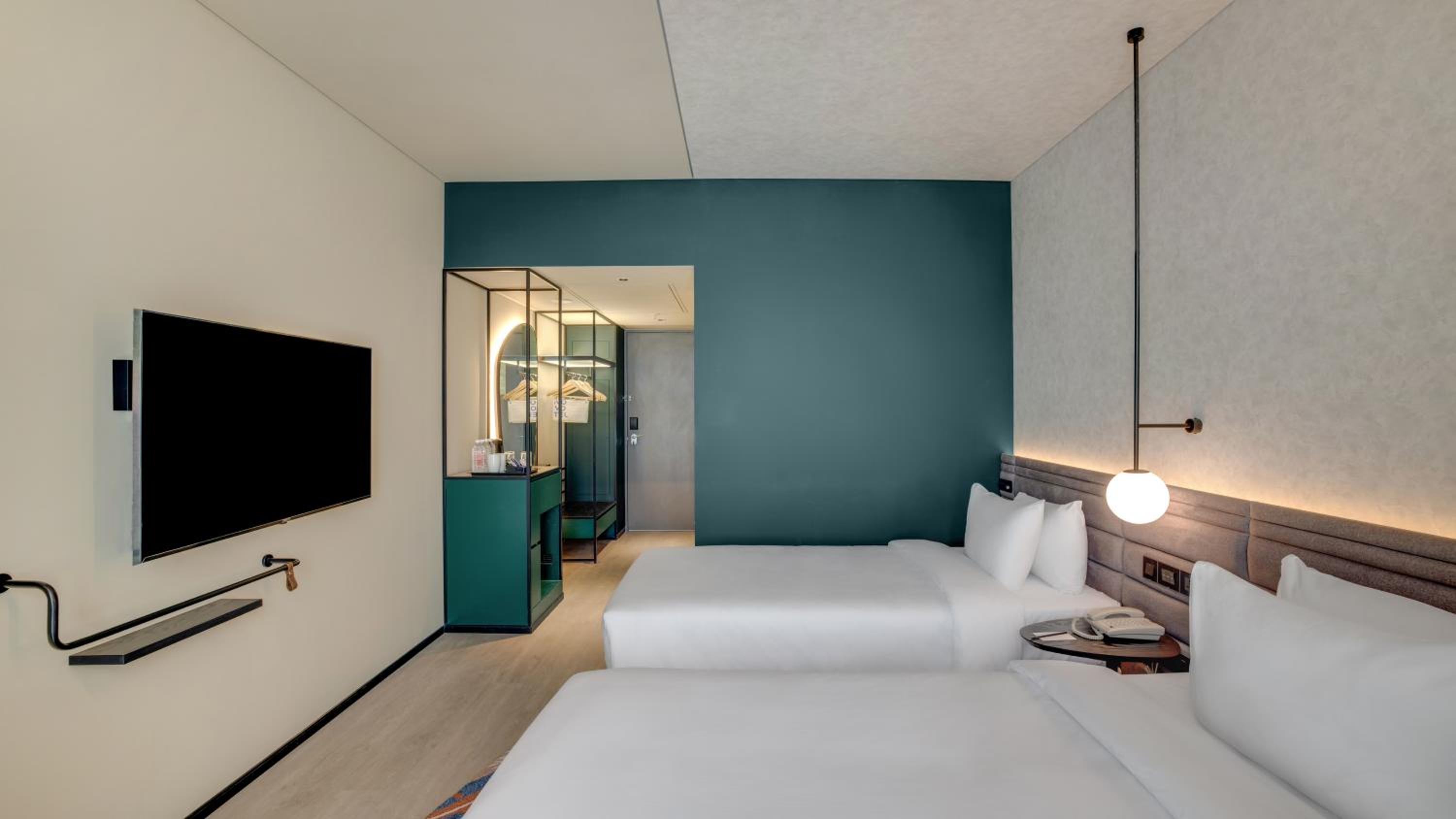 Premier Twin Room with Complimentary IMFL from 6:00 pm to 8 pm at Barcode and Shared Airport Transfer - Photo 6