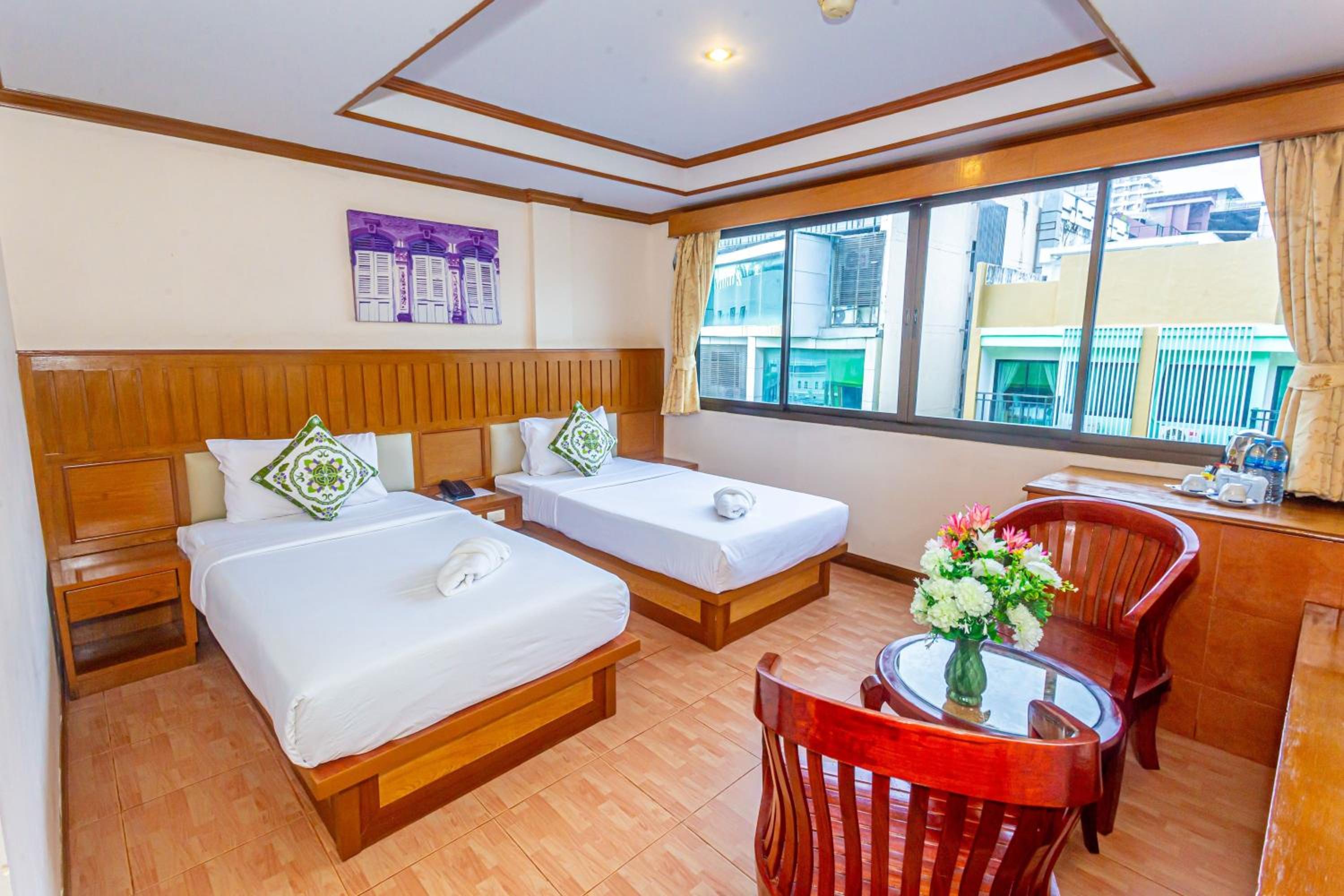 Deluxe Twin Room