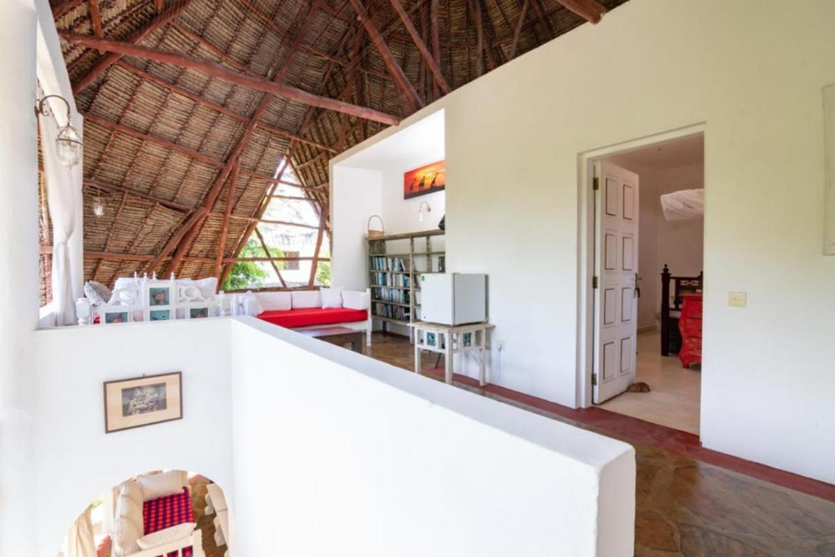 Villa photo 3