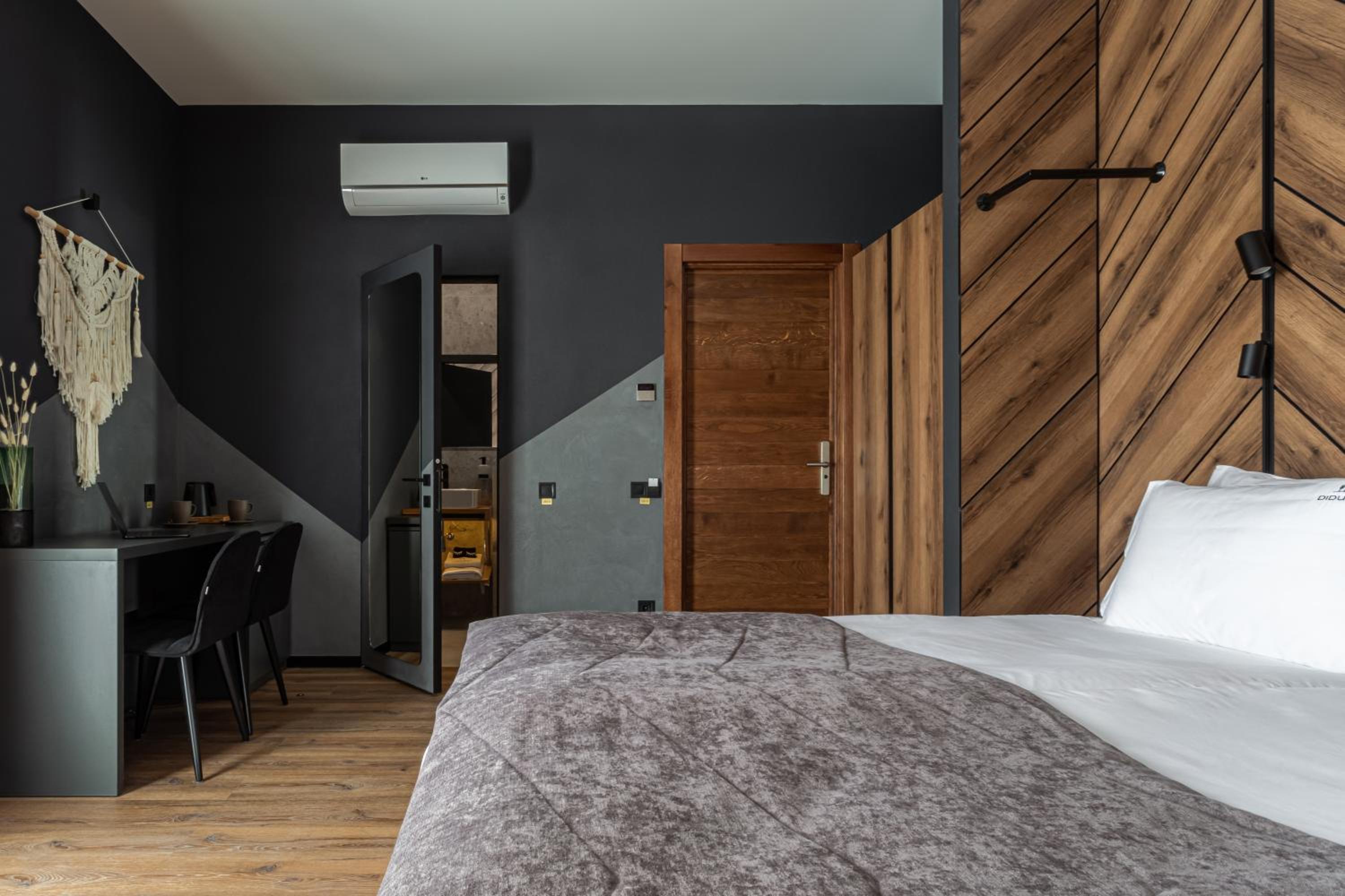 Duplex Suite