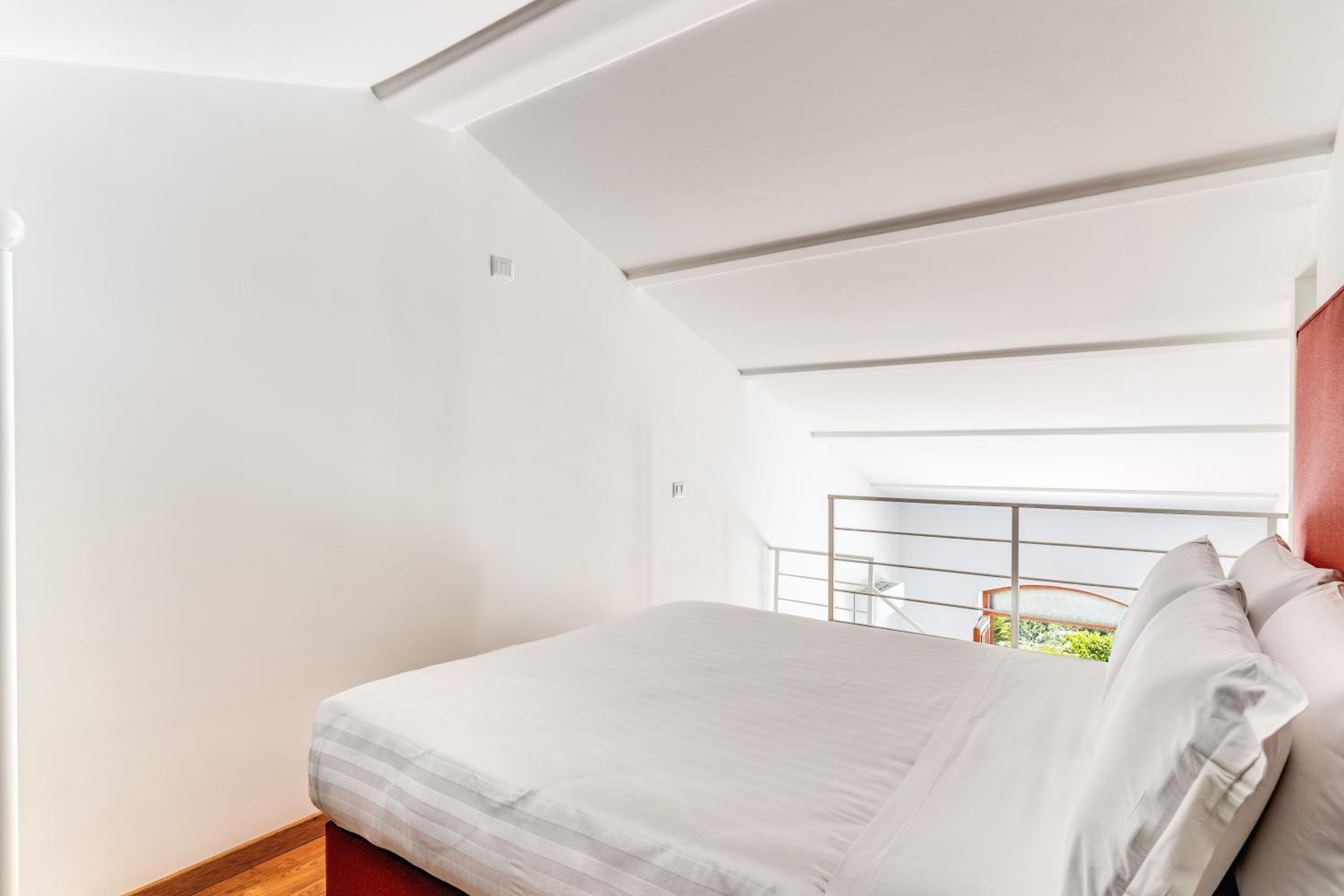 Studio with Sea View - Split Level
