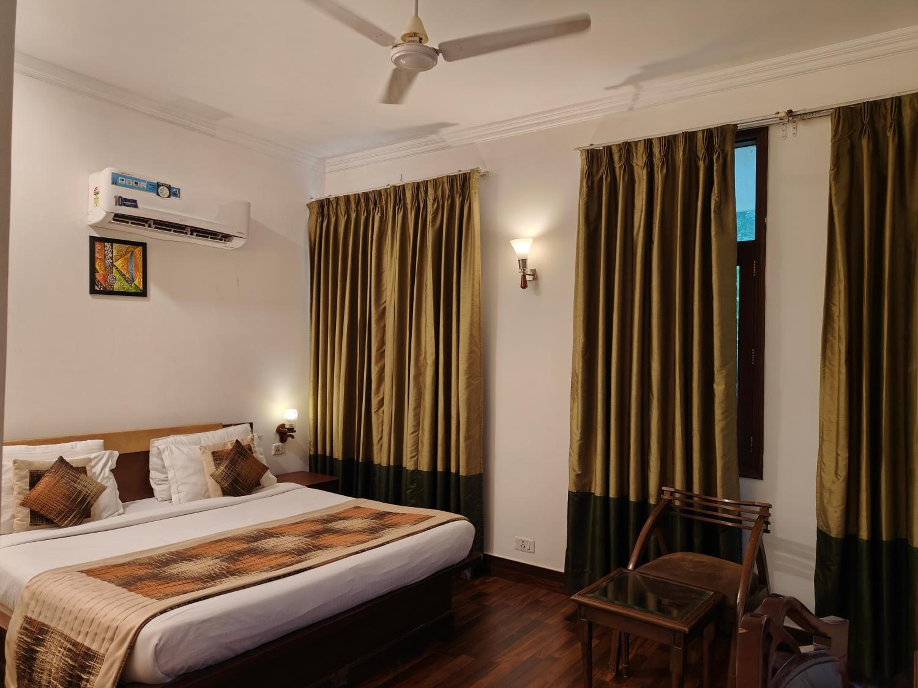 Superior Double or Twin Room photo 2