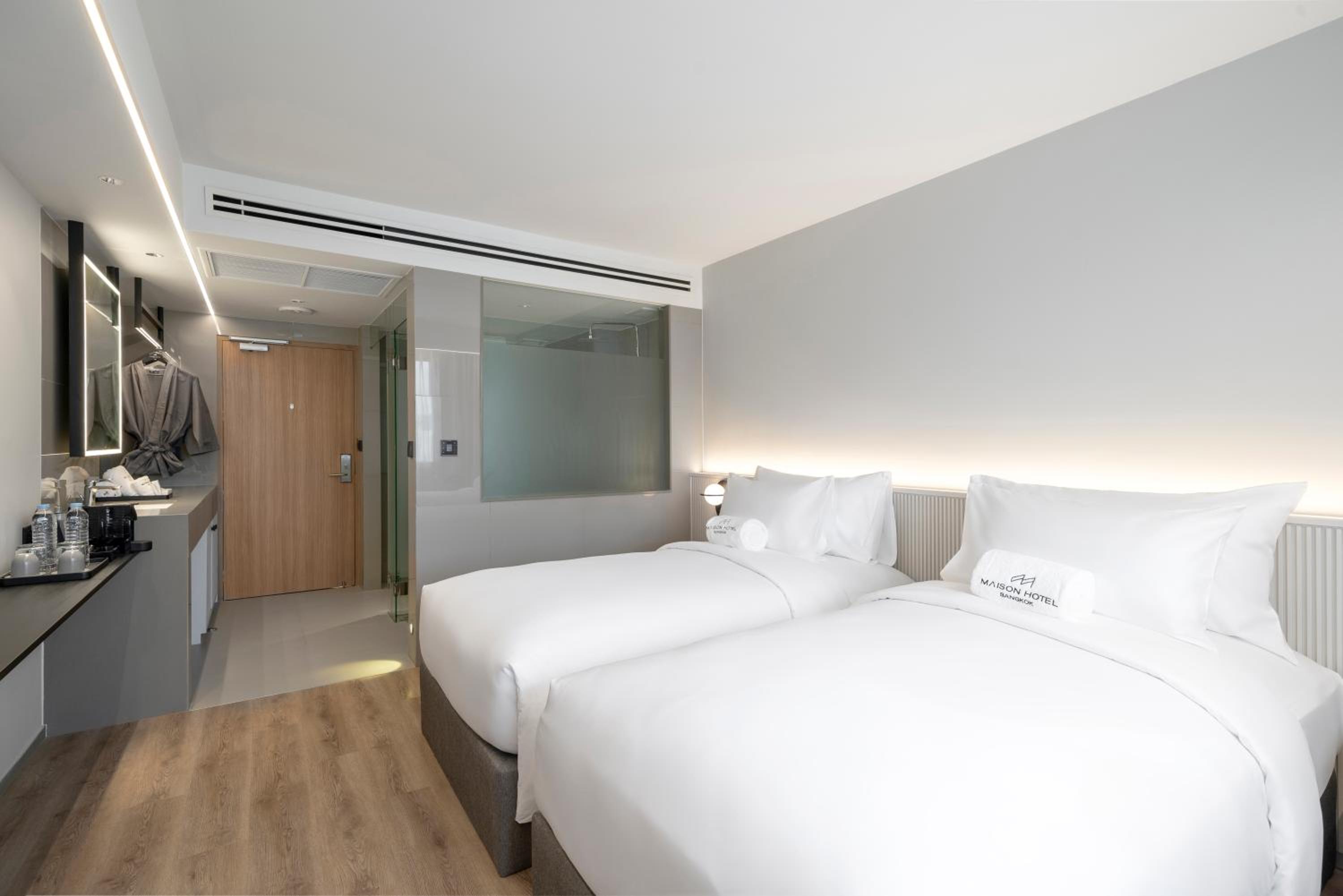 Deluxe Twin Room photo 2