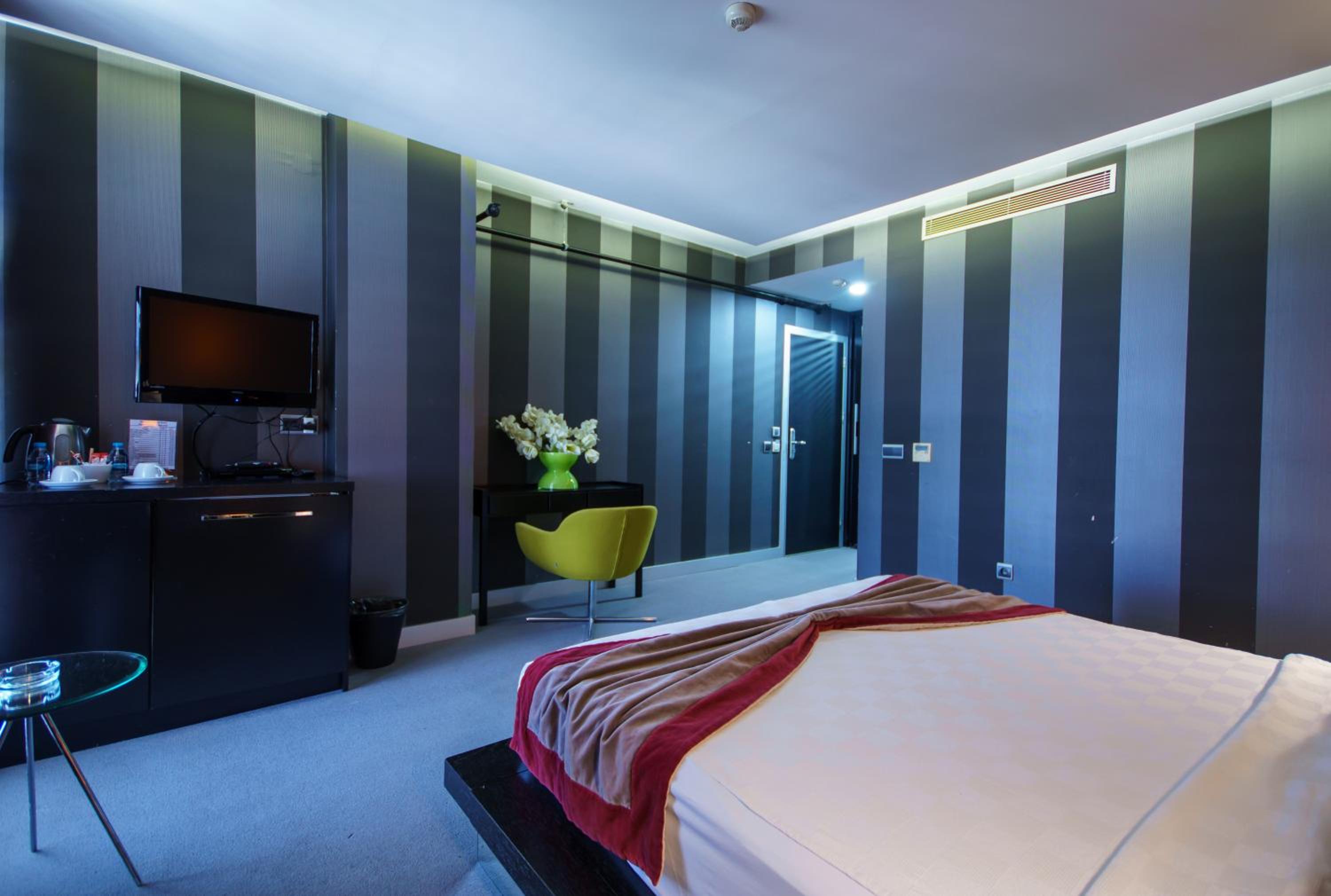 Standard Double Room photo 3