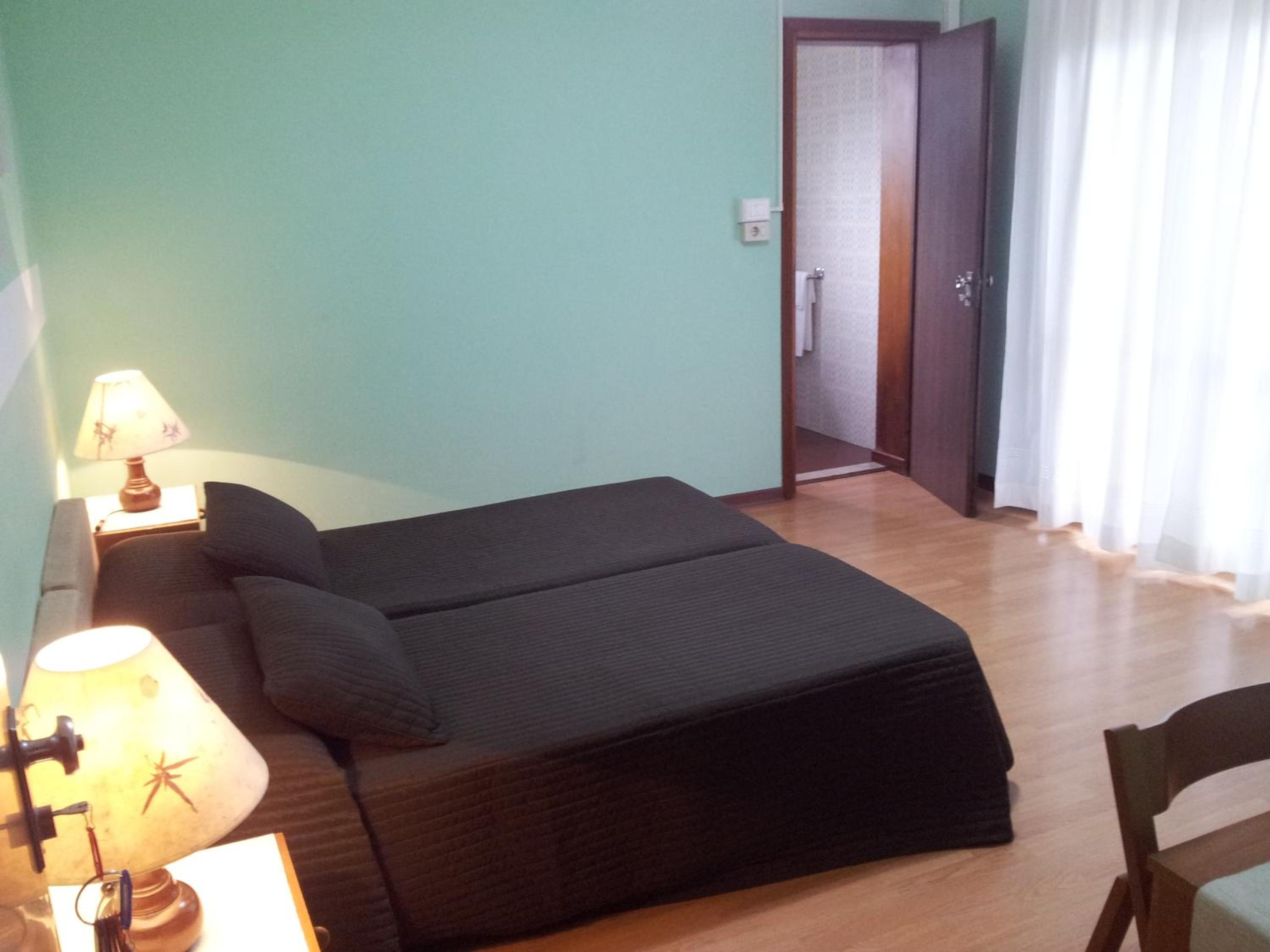 Double Room - Photo 9
