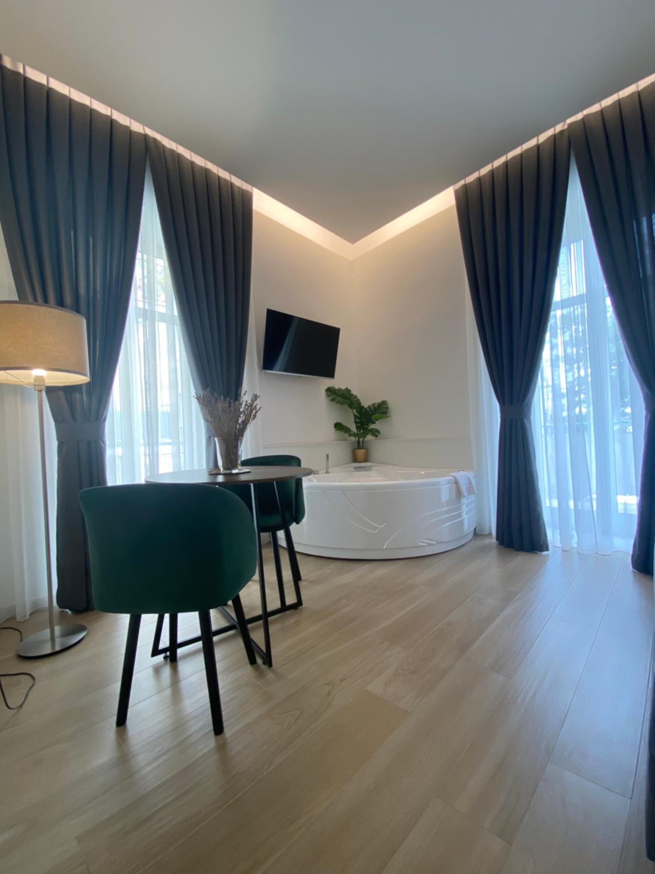 Double Room with Spa Bath