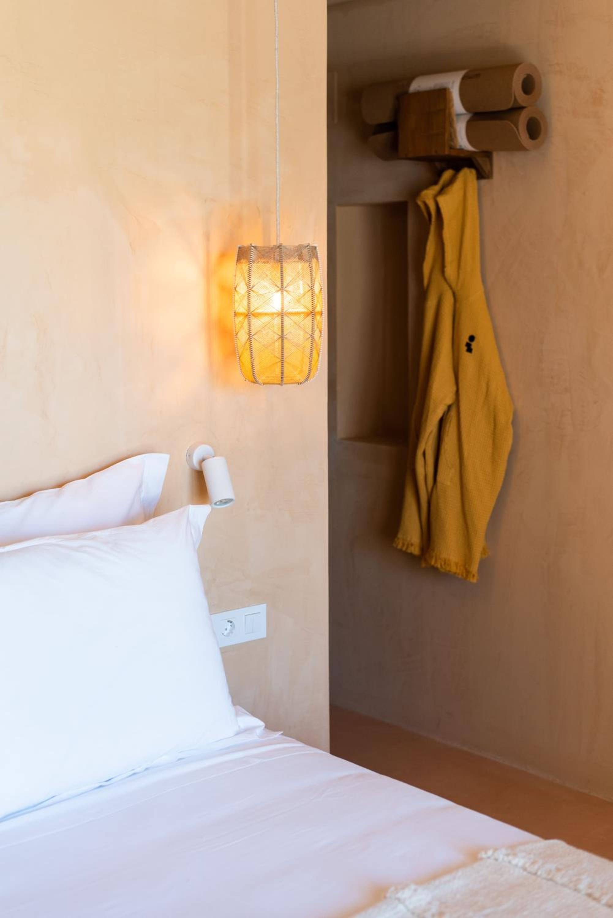 Double Room with Pool View - Photo 2