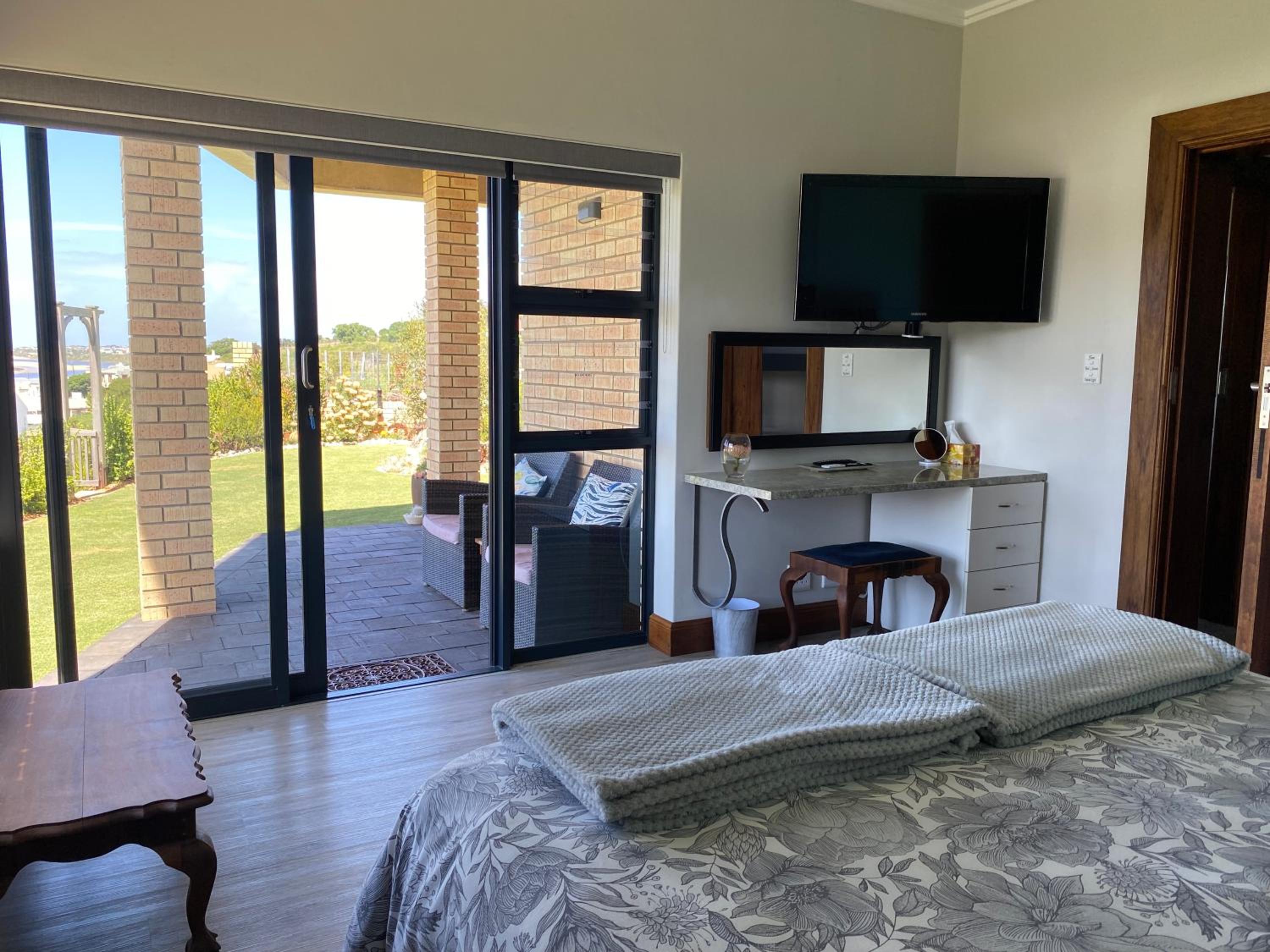 Apartment with Sea View - Photo 1