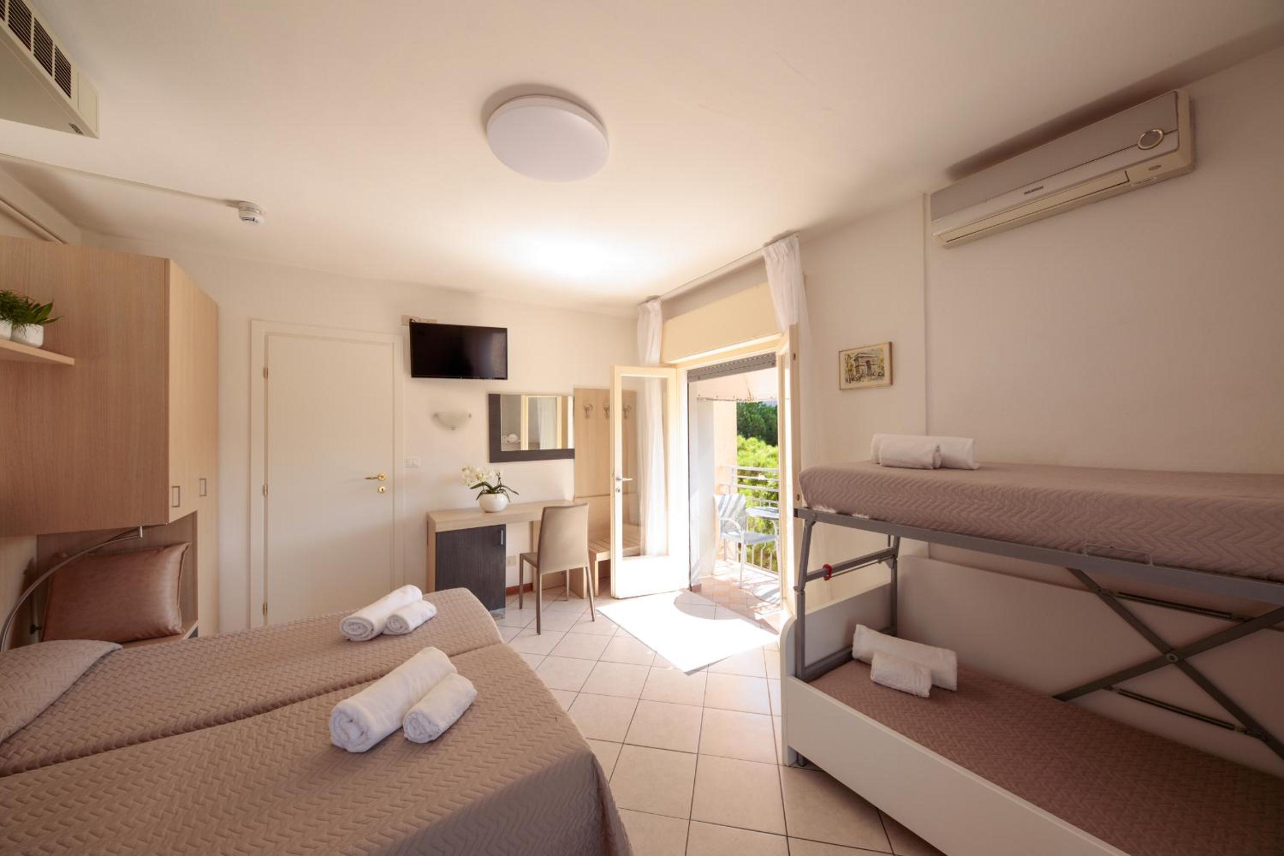 Quadruple Room with Balcony