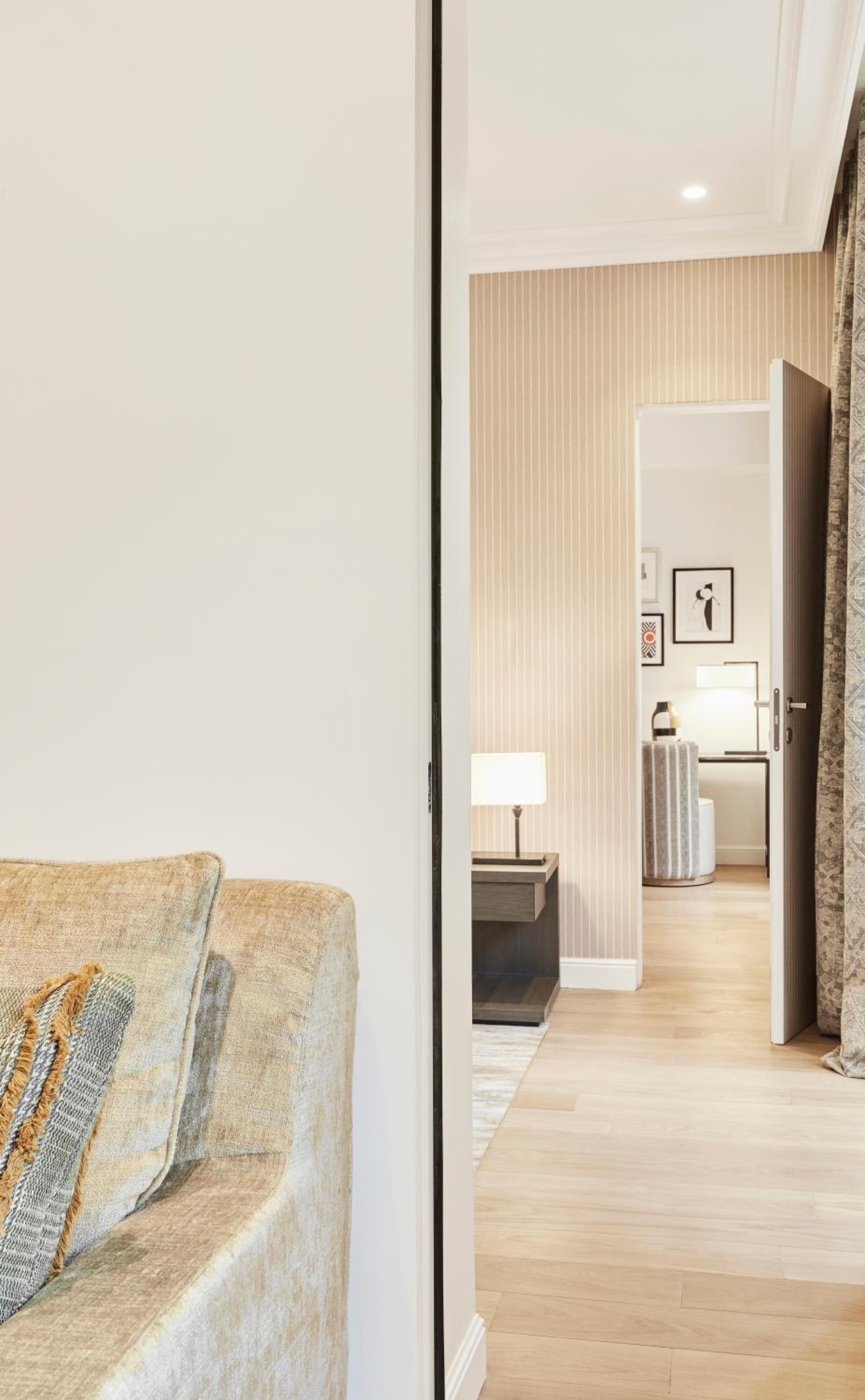 Connecting Suite