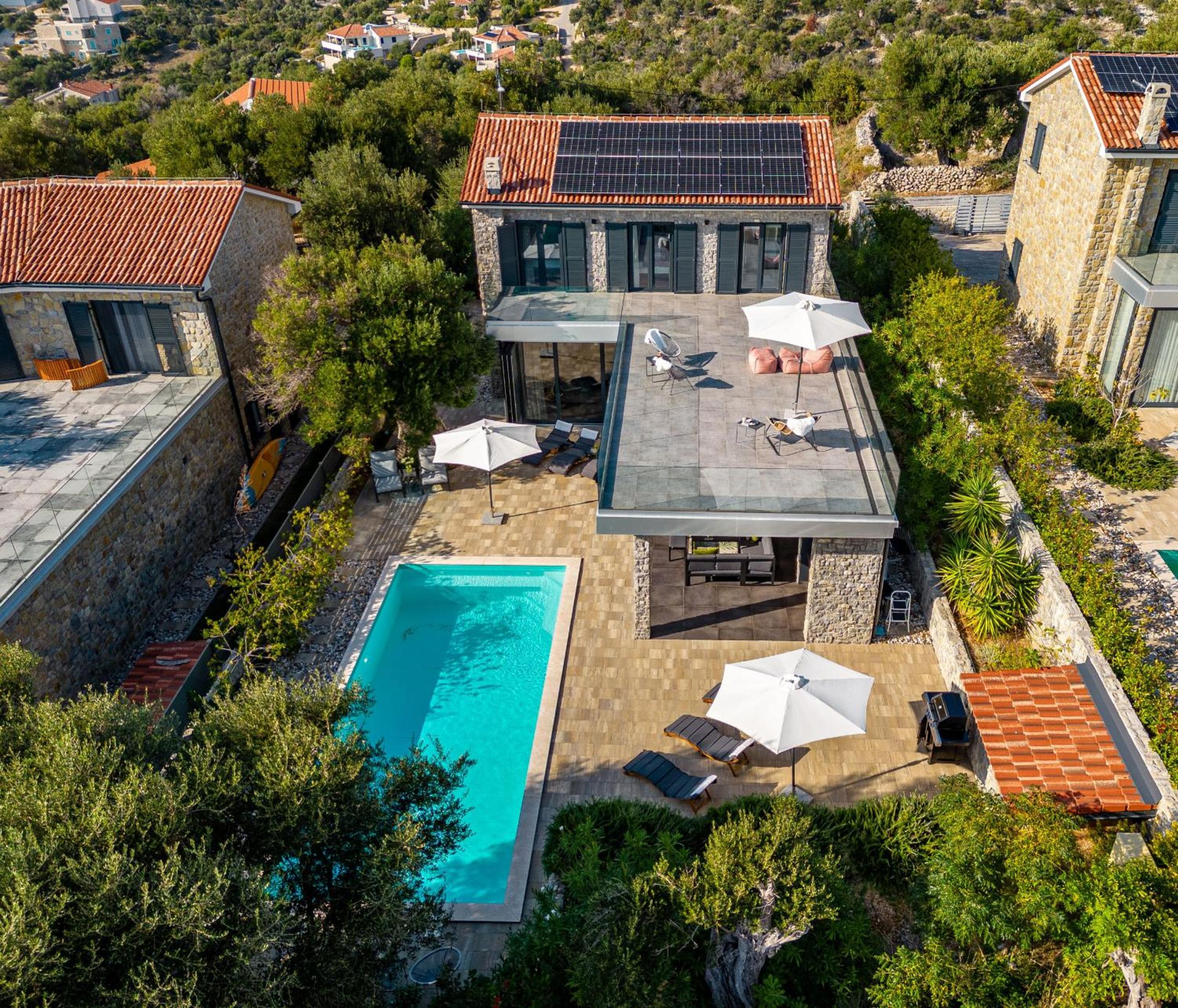 Villa with Private Pool photo 3