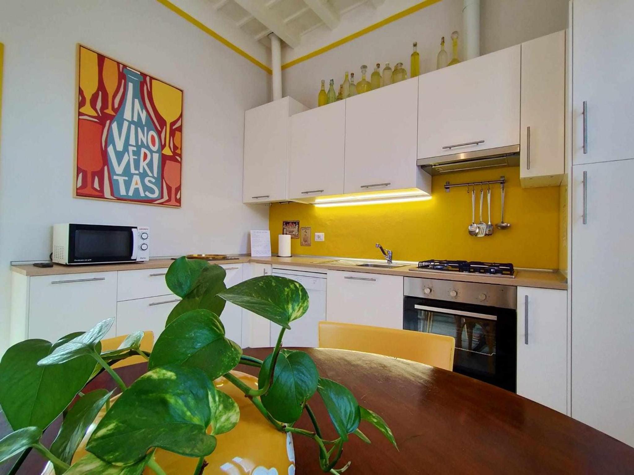 One-Bedroom Apartment - Photo 3