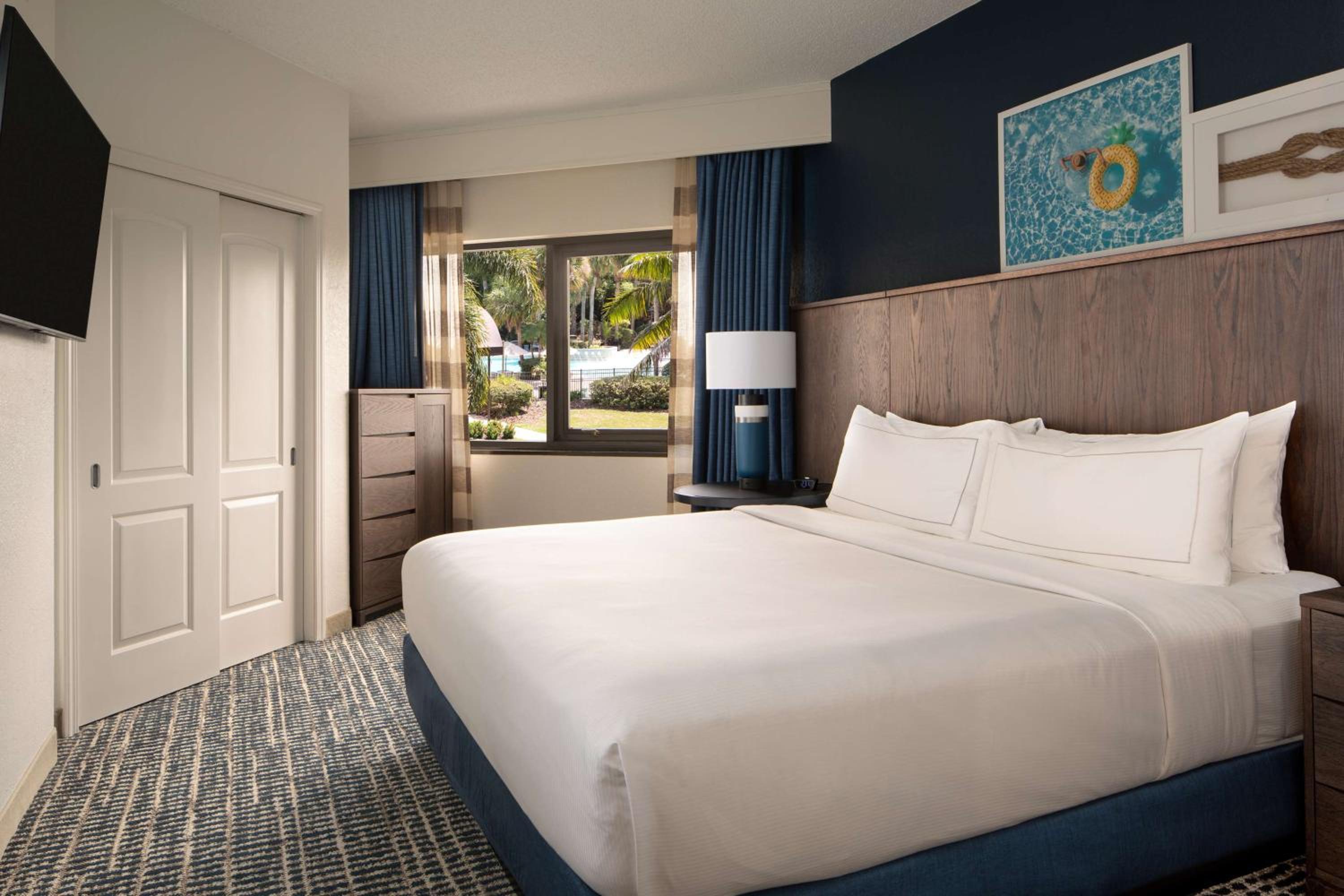 One-Bedroom King Suite - Hearing Access