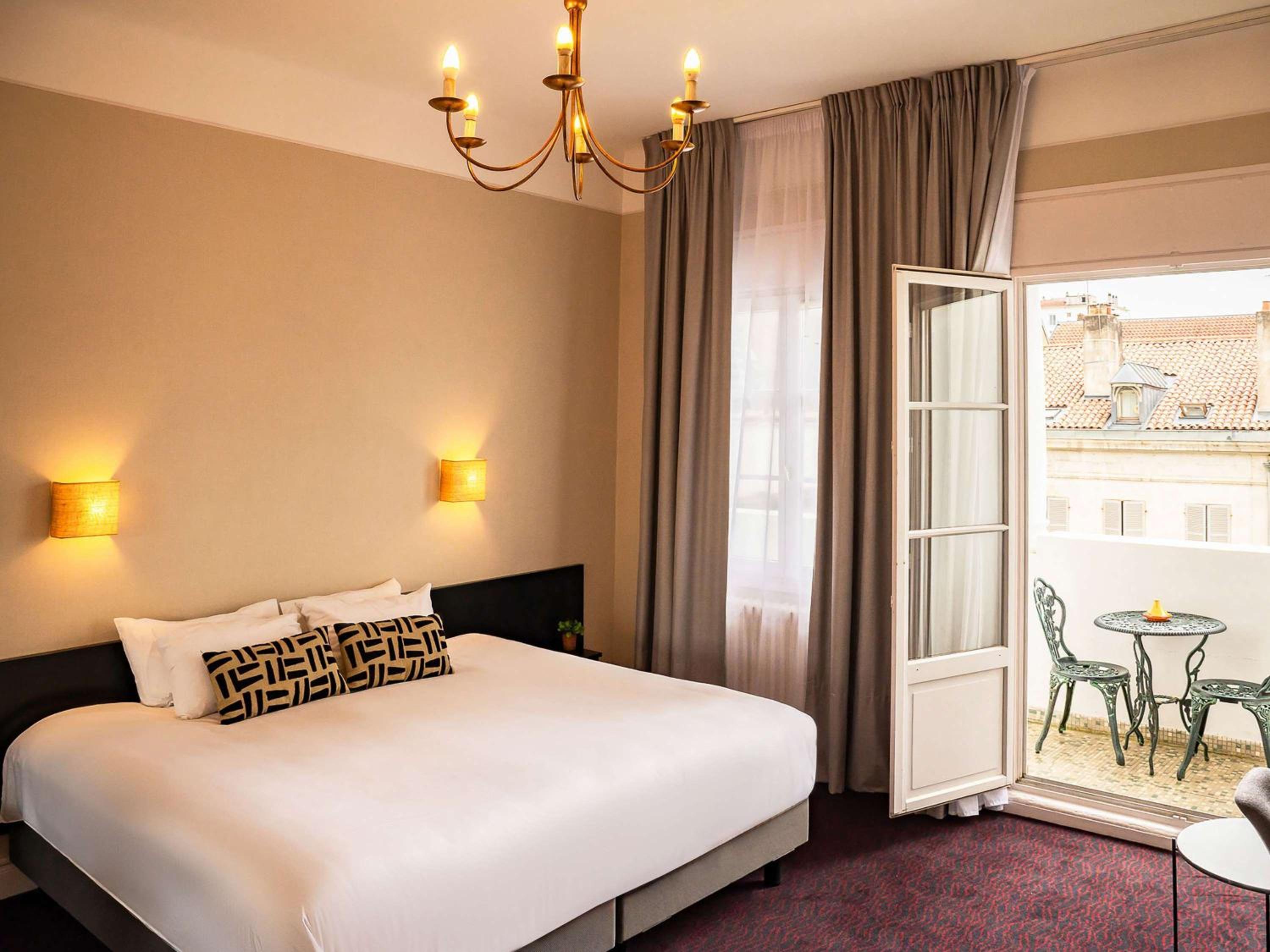 Classic Double Room - Photo 7