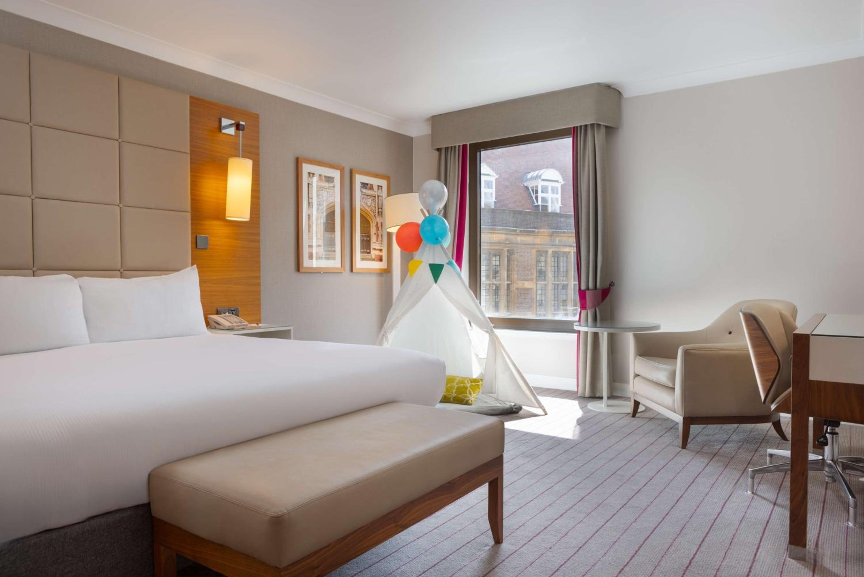 King Guest Room - Photo 2