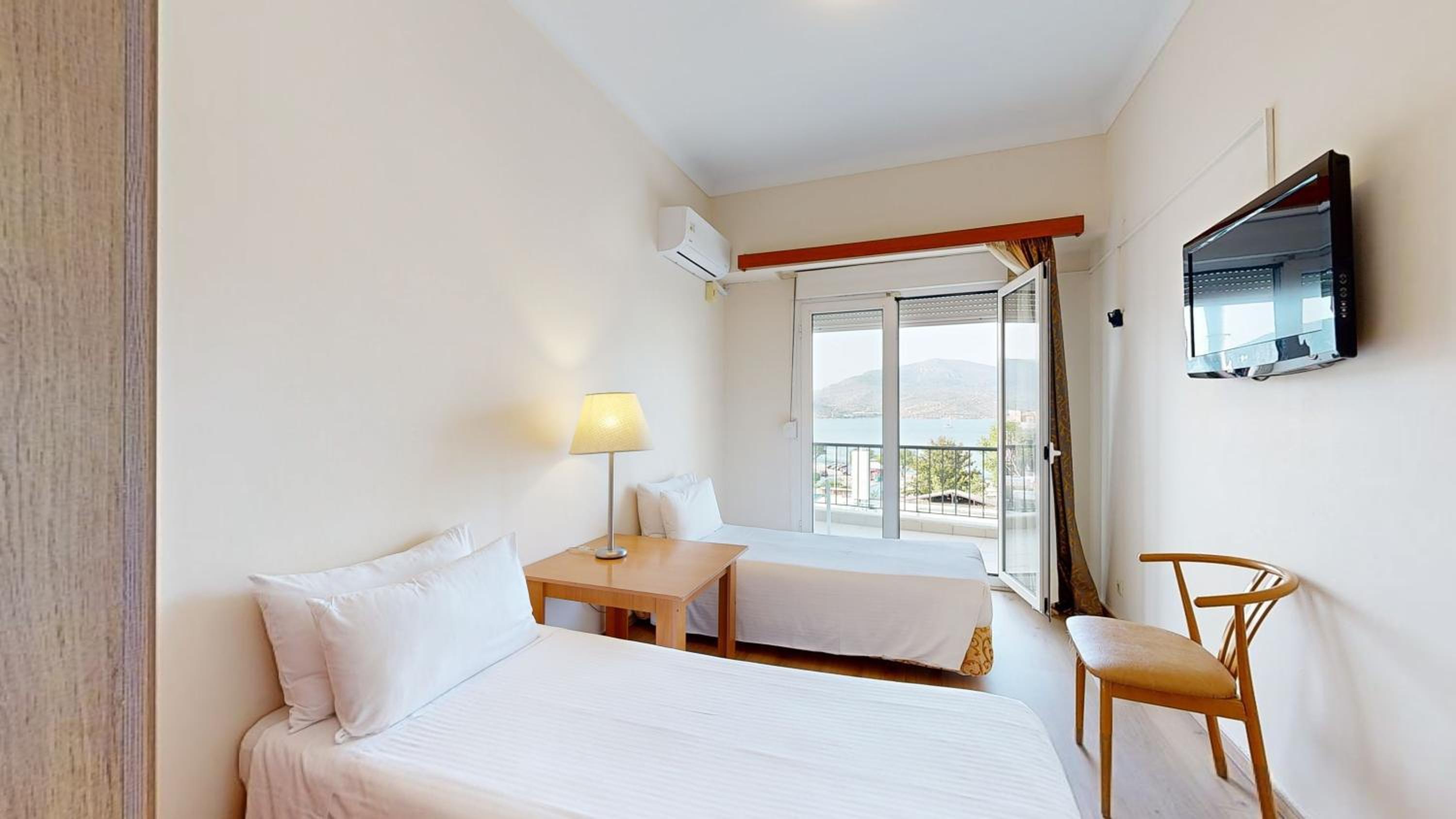Family Connecting Double Rooms with Sea View - Photo 3