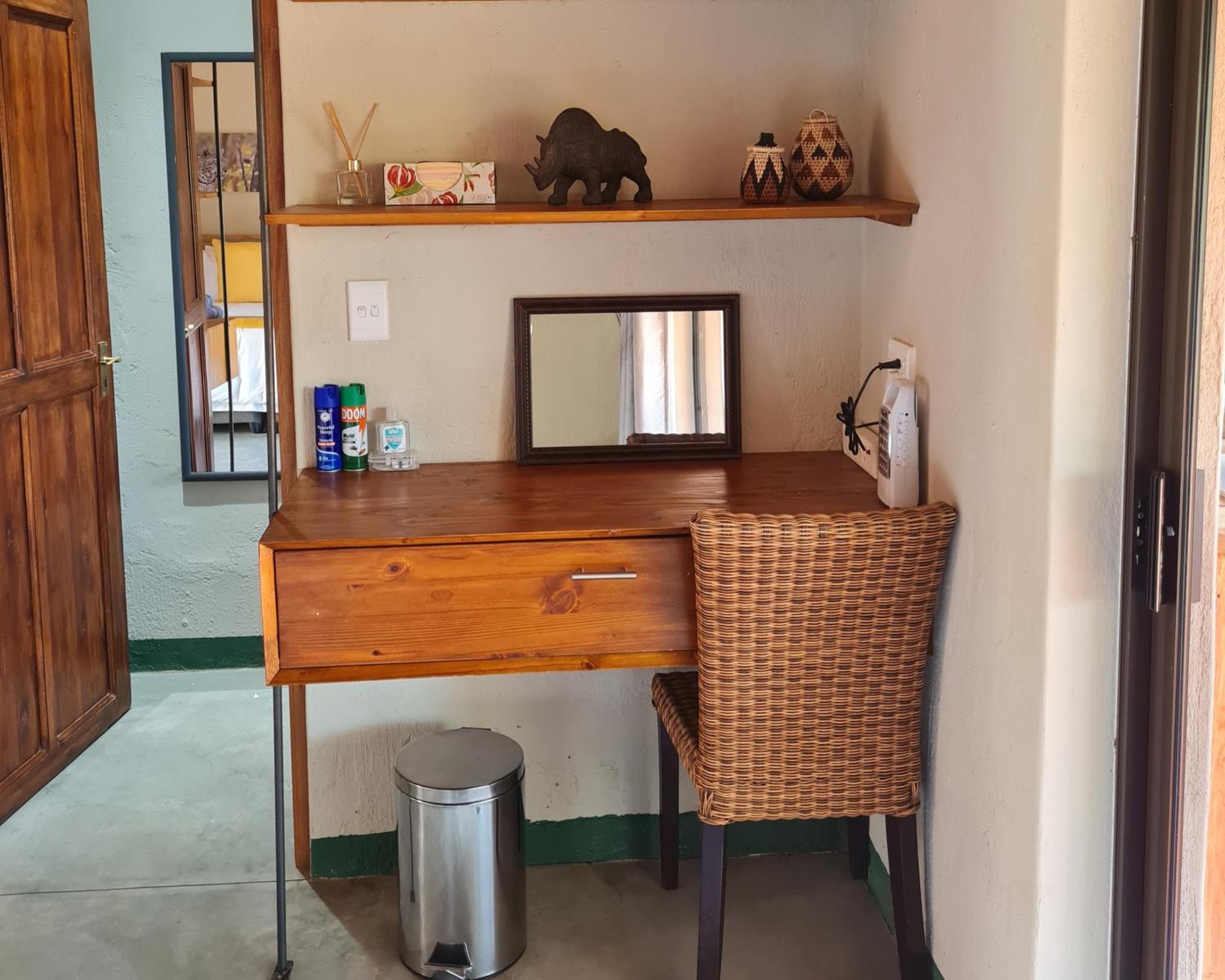 King Room with Garden View photo 3