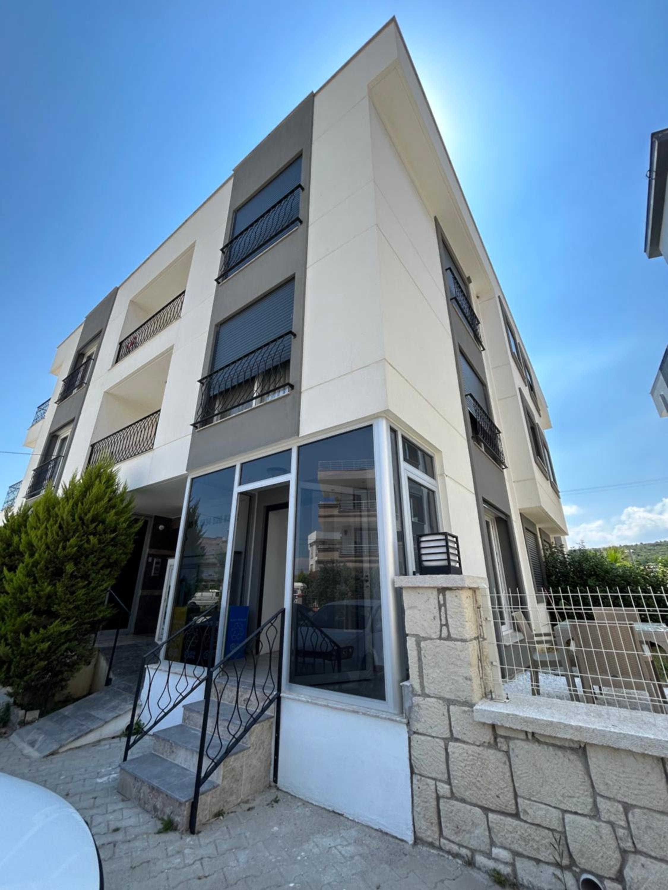Apartment With Balcony photo 2
