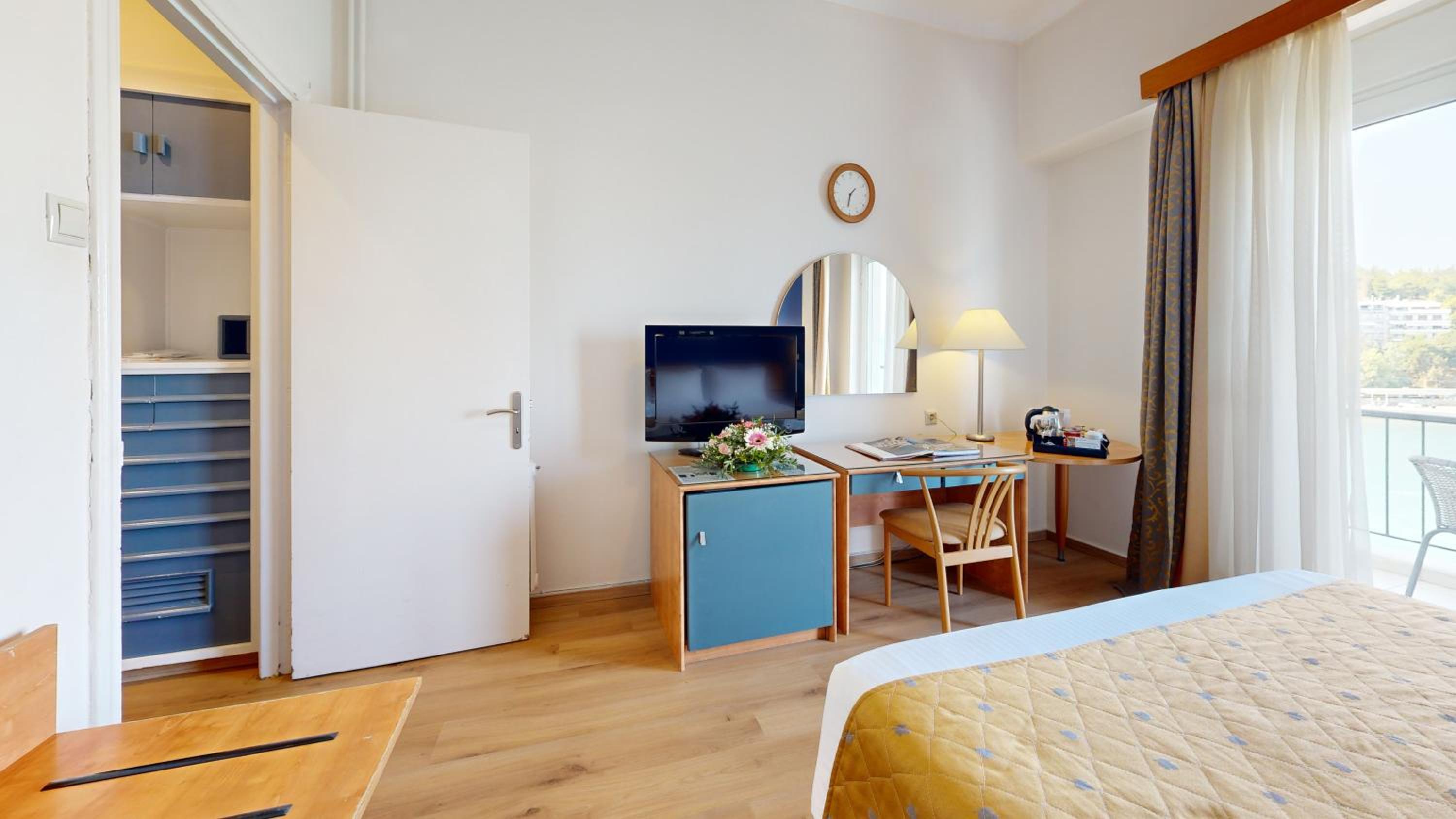  Superior Double or Twin Room with Sea view - Photo 6