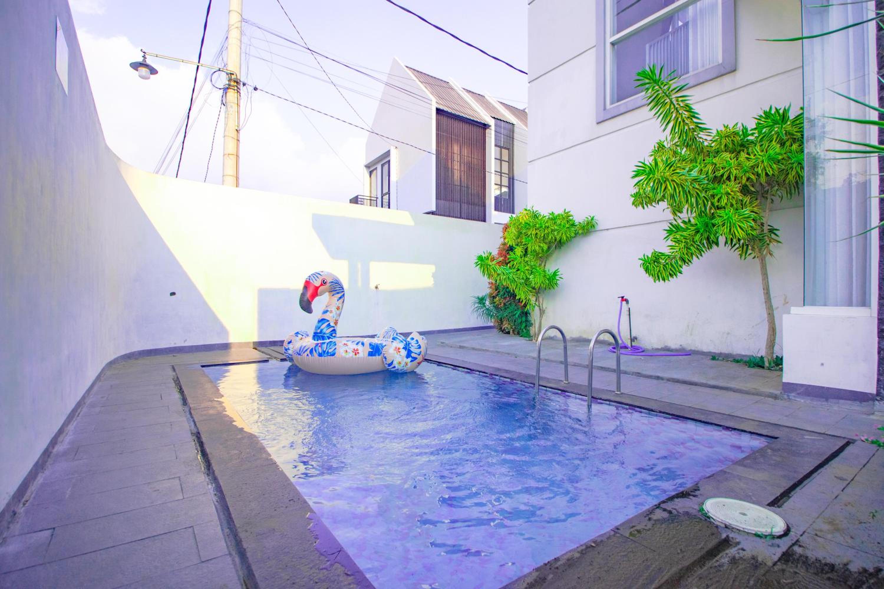 Villa photo 2
