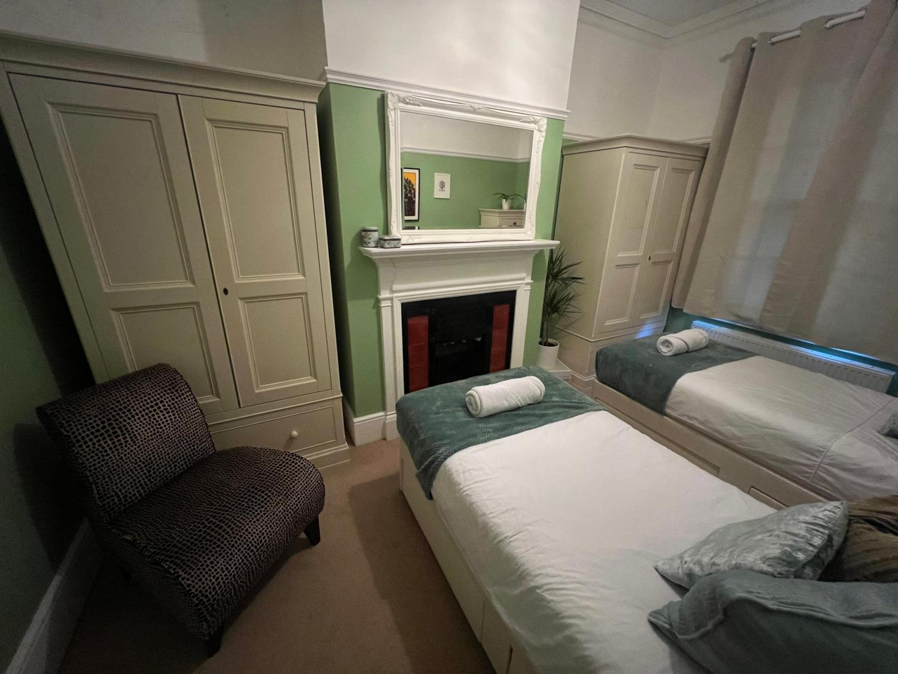 Double or Twin Room photo 2