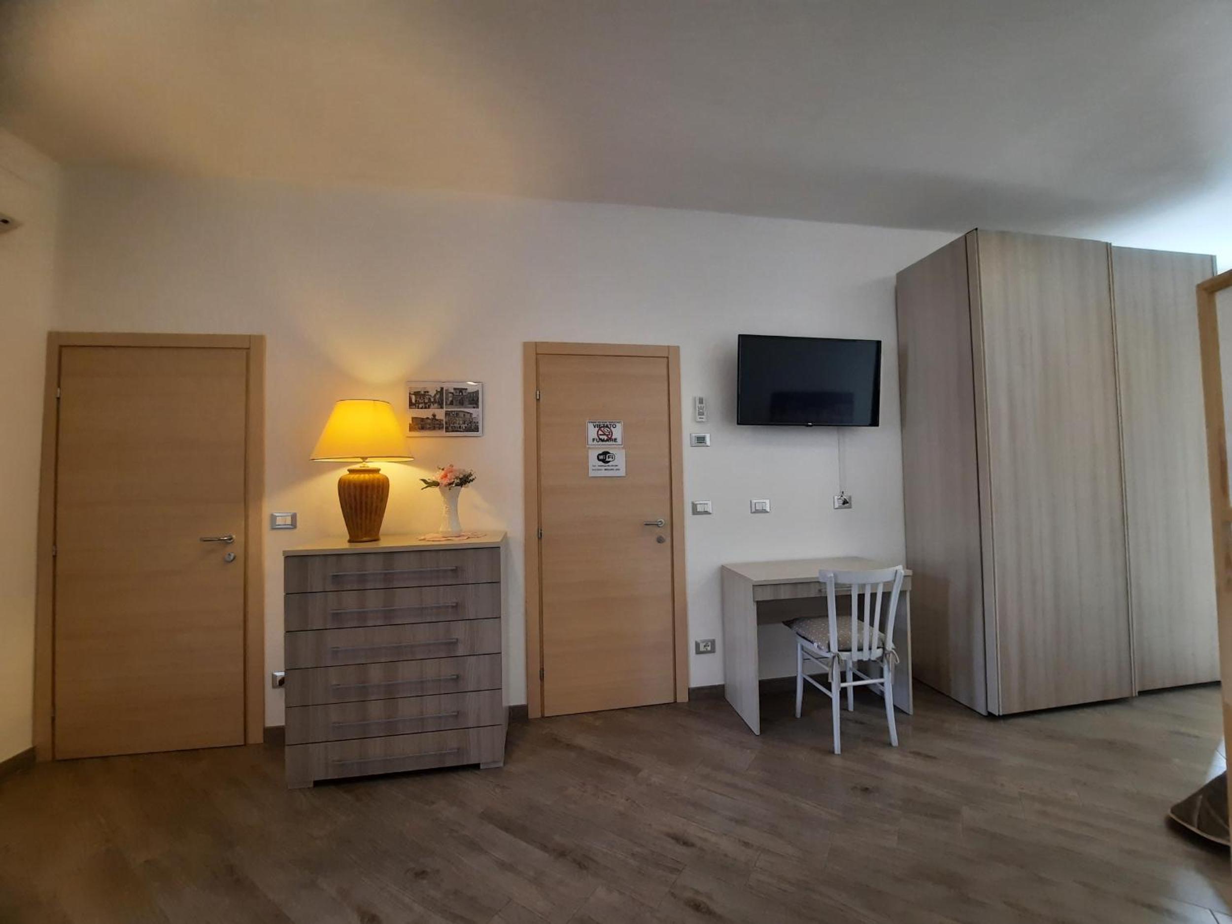 Quadruple Room - Photo 6