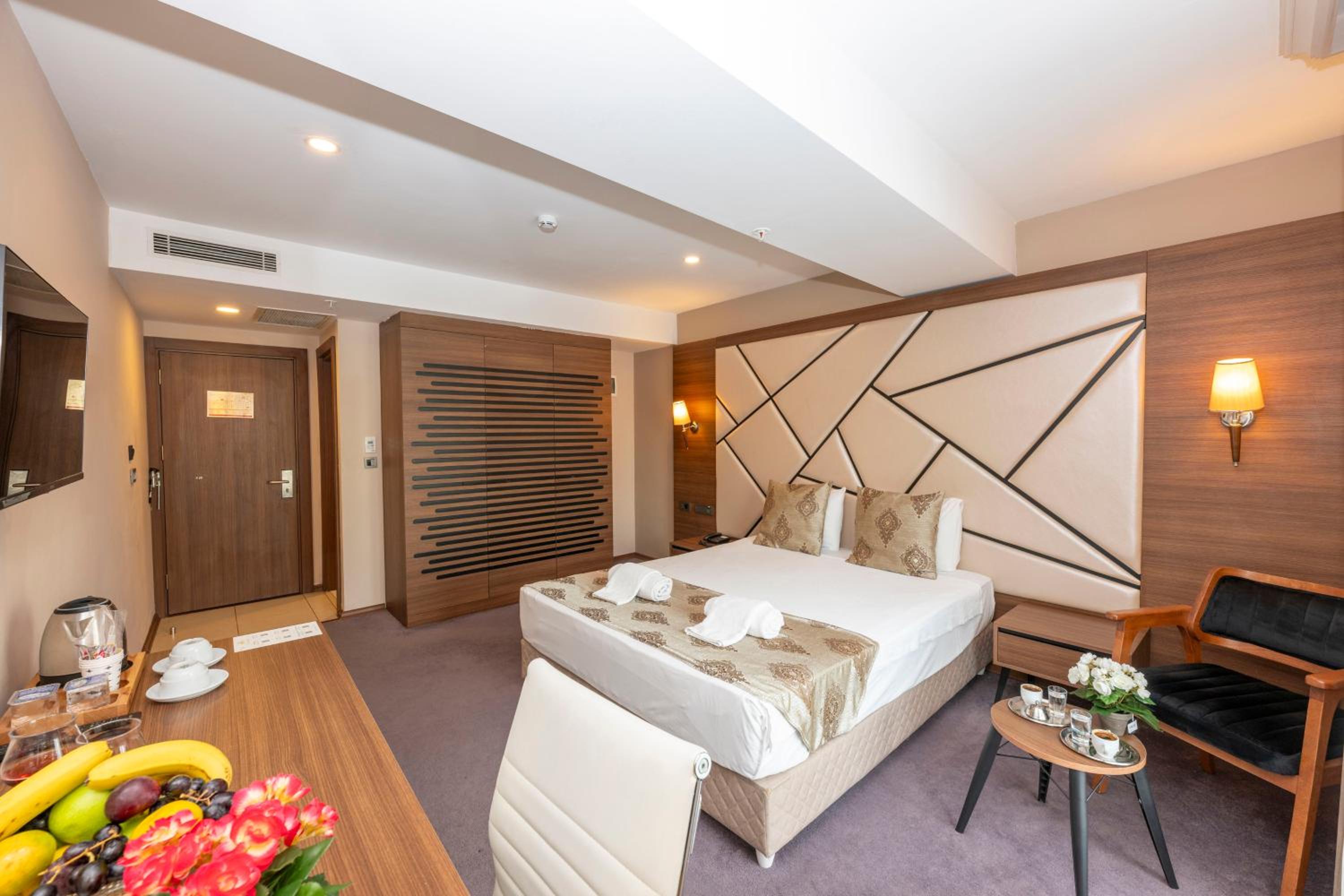 Standard Double Room photo 2