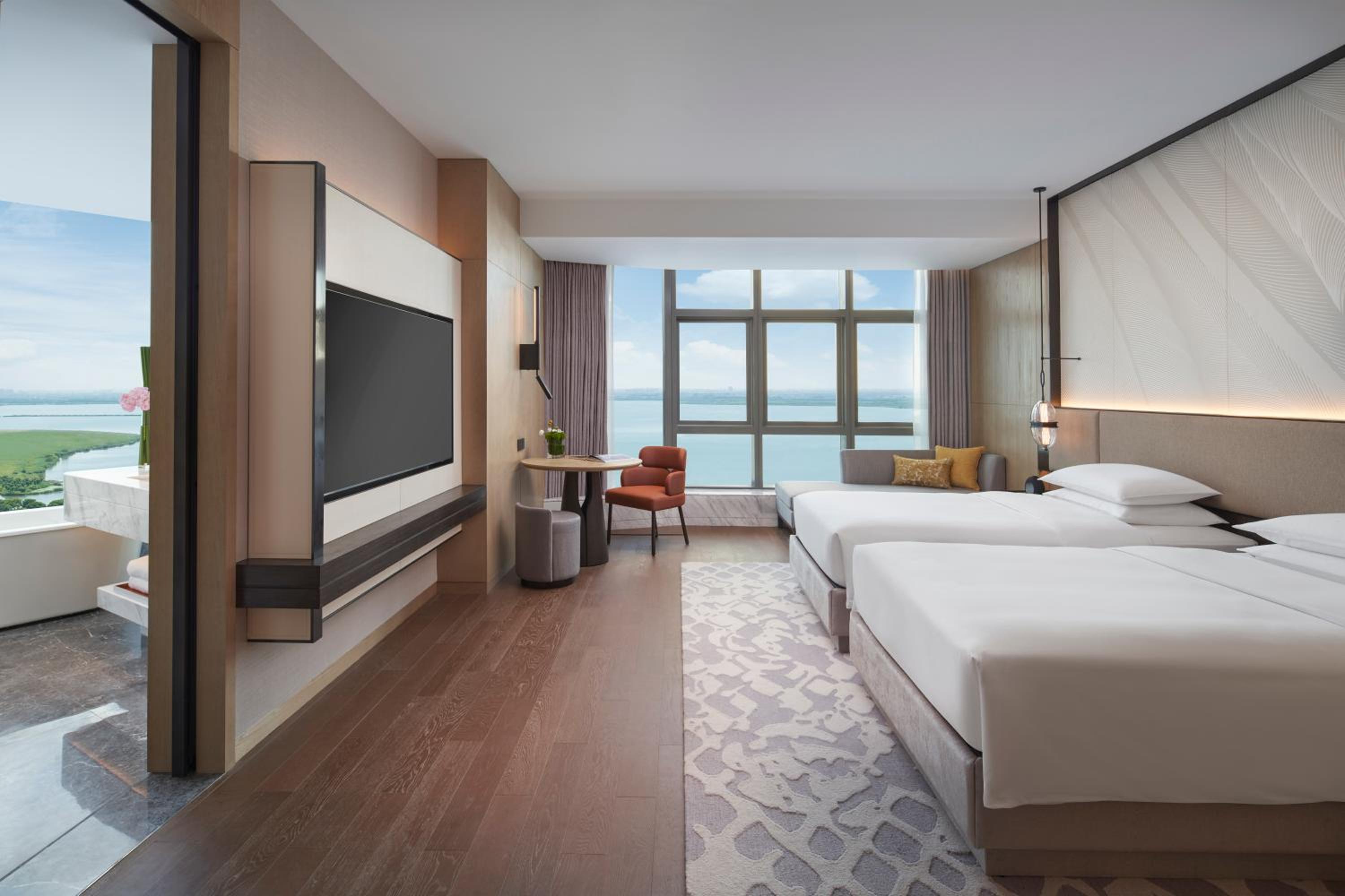Deluxe Twin Room with Lake View