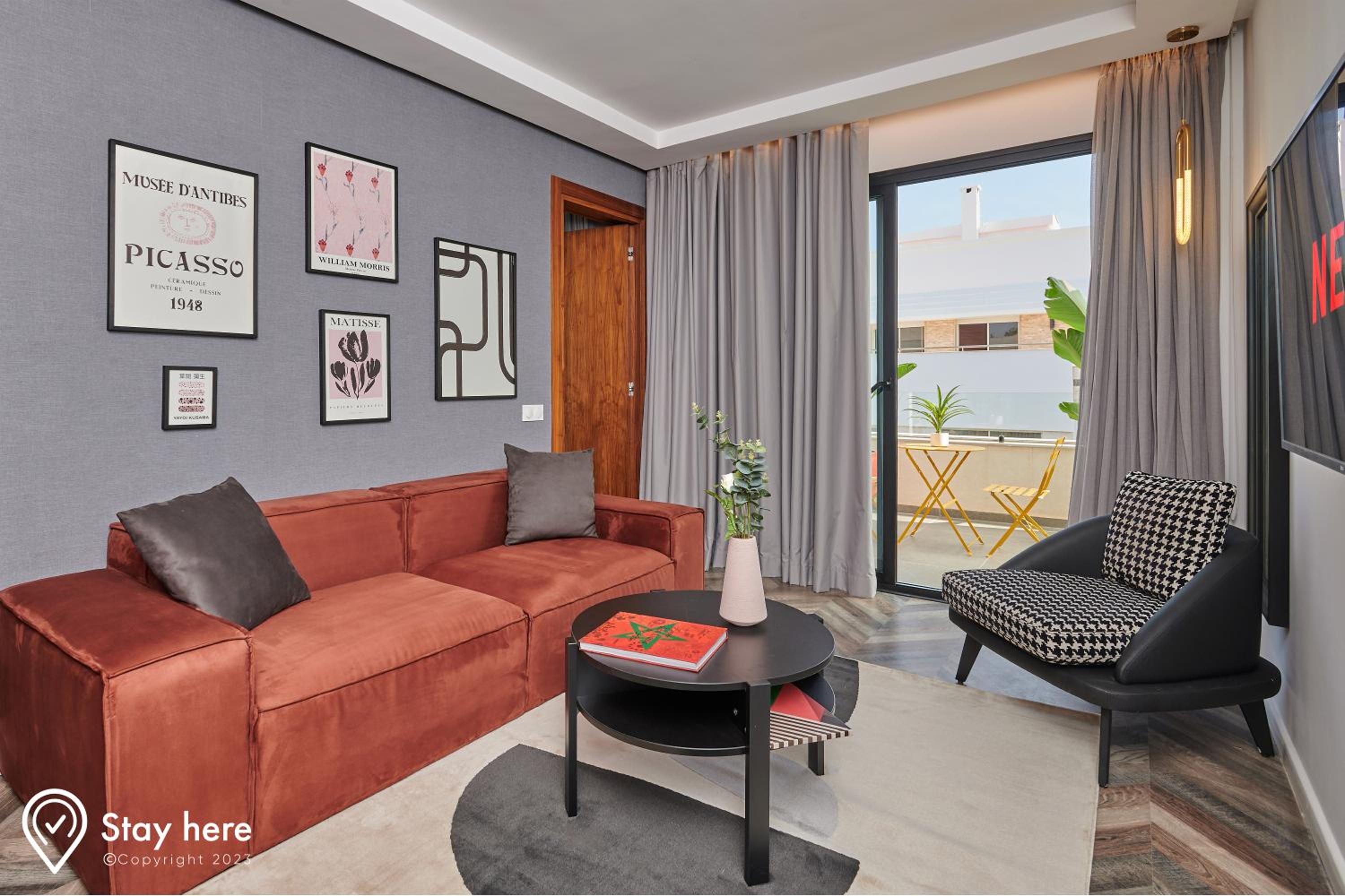 Penthouse Apartment - Photo 3