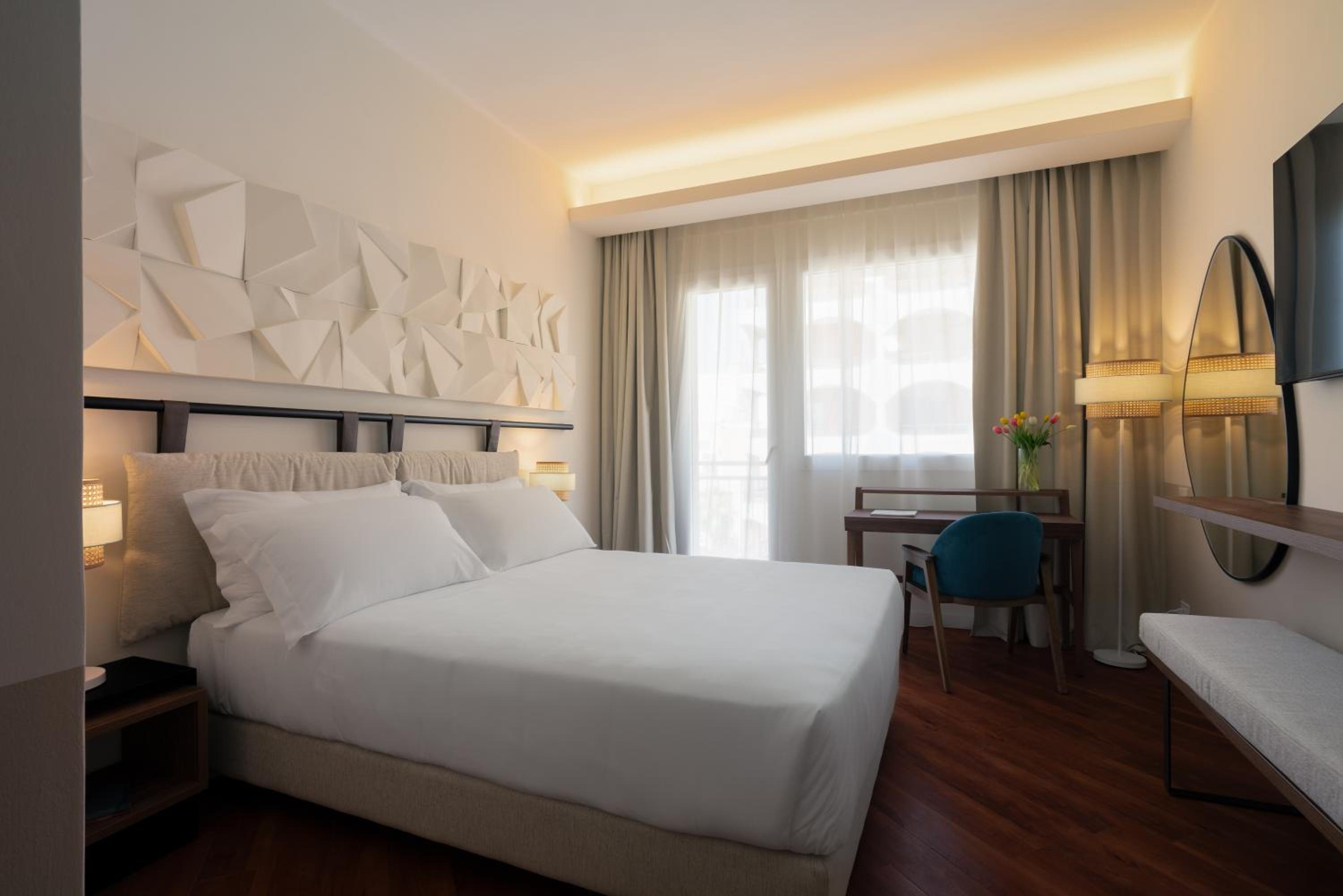 Superior Double or Twin Room - Photo 1