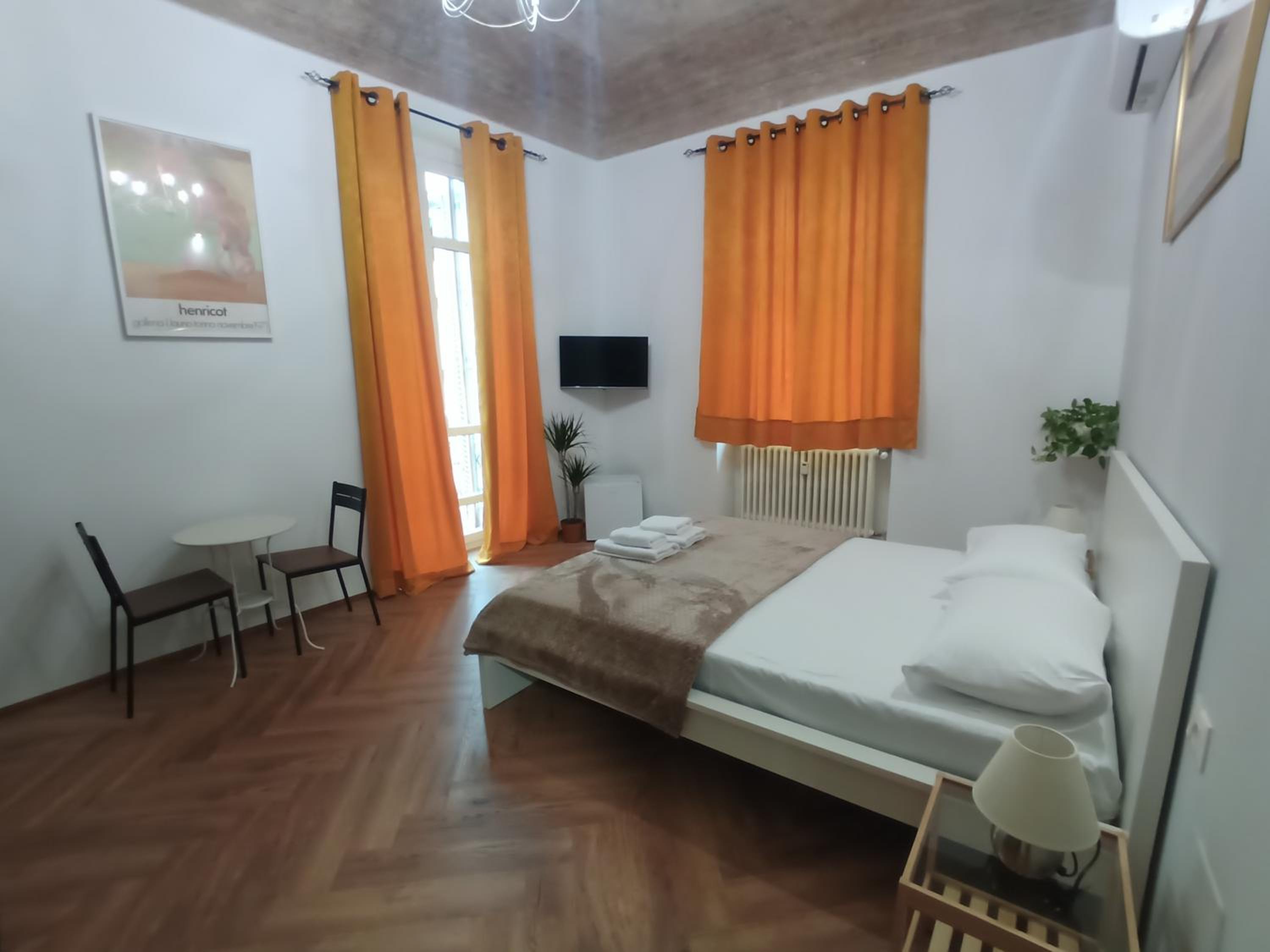 Large Double Room