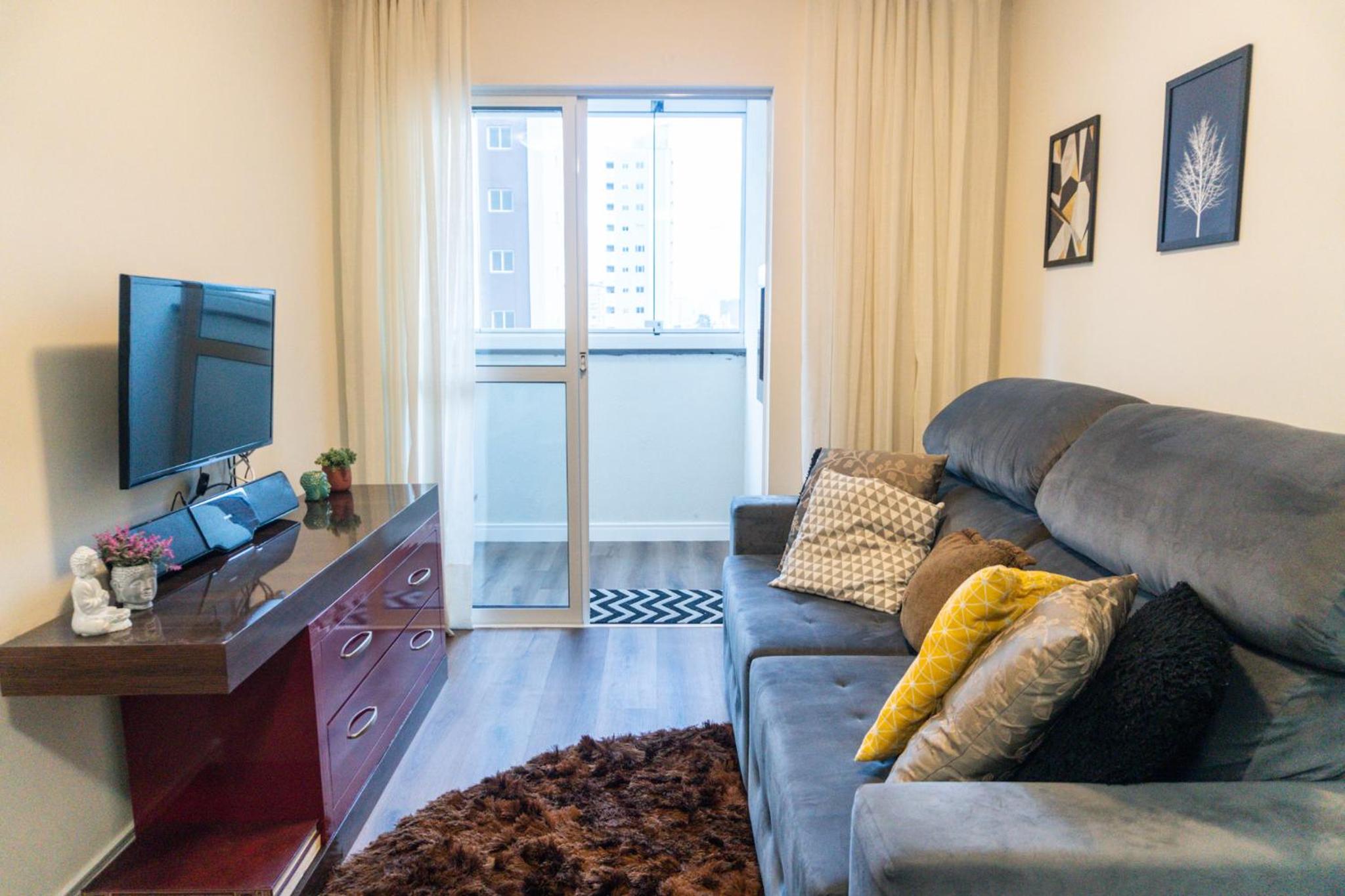Apartment with Mountain View photo 2