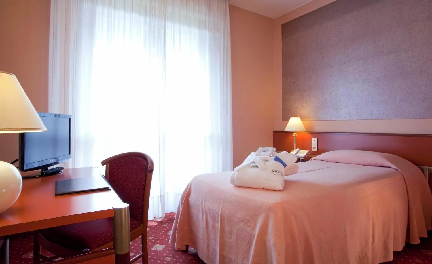Single Room - Photo 4