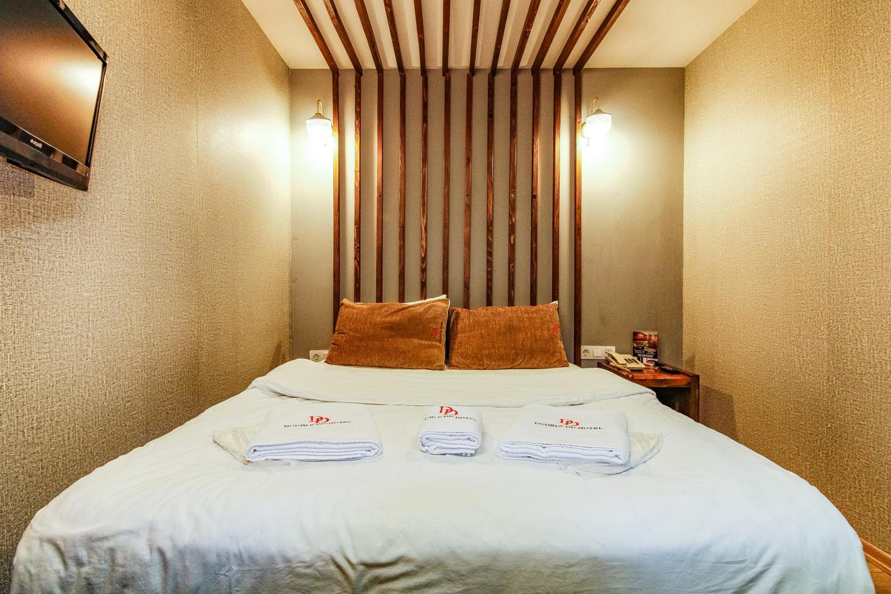 Small Double Room photo 2