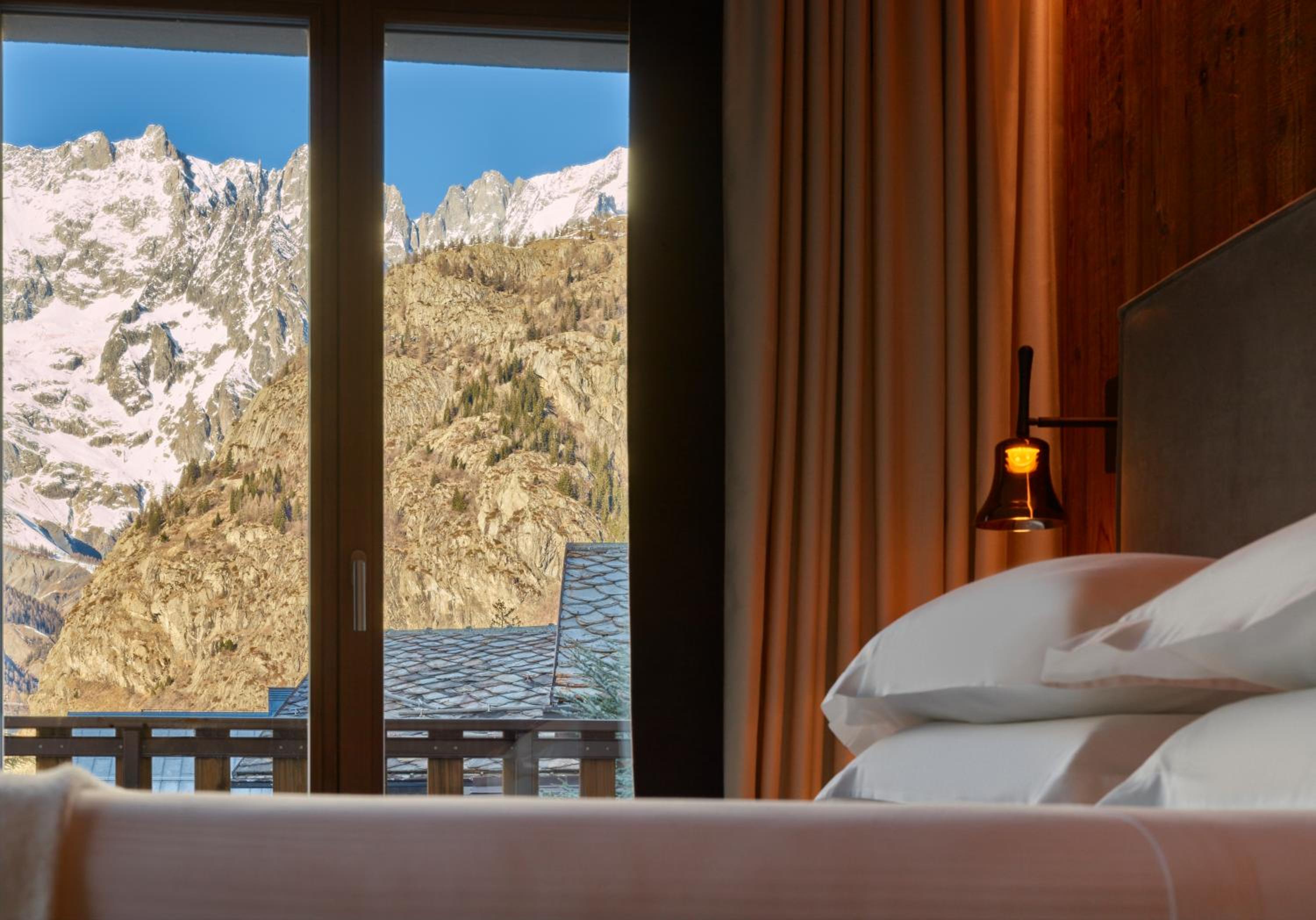 Junior Suite with Balcony