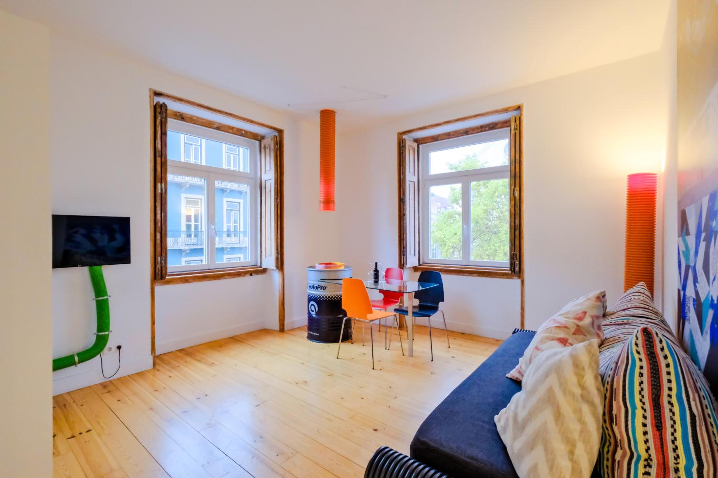One-Bedroom Apartment with City View