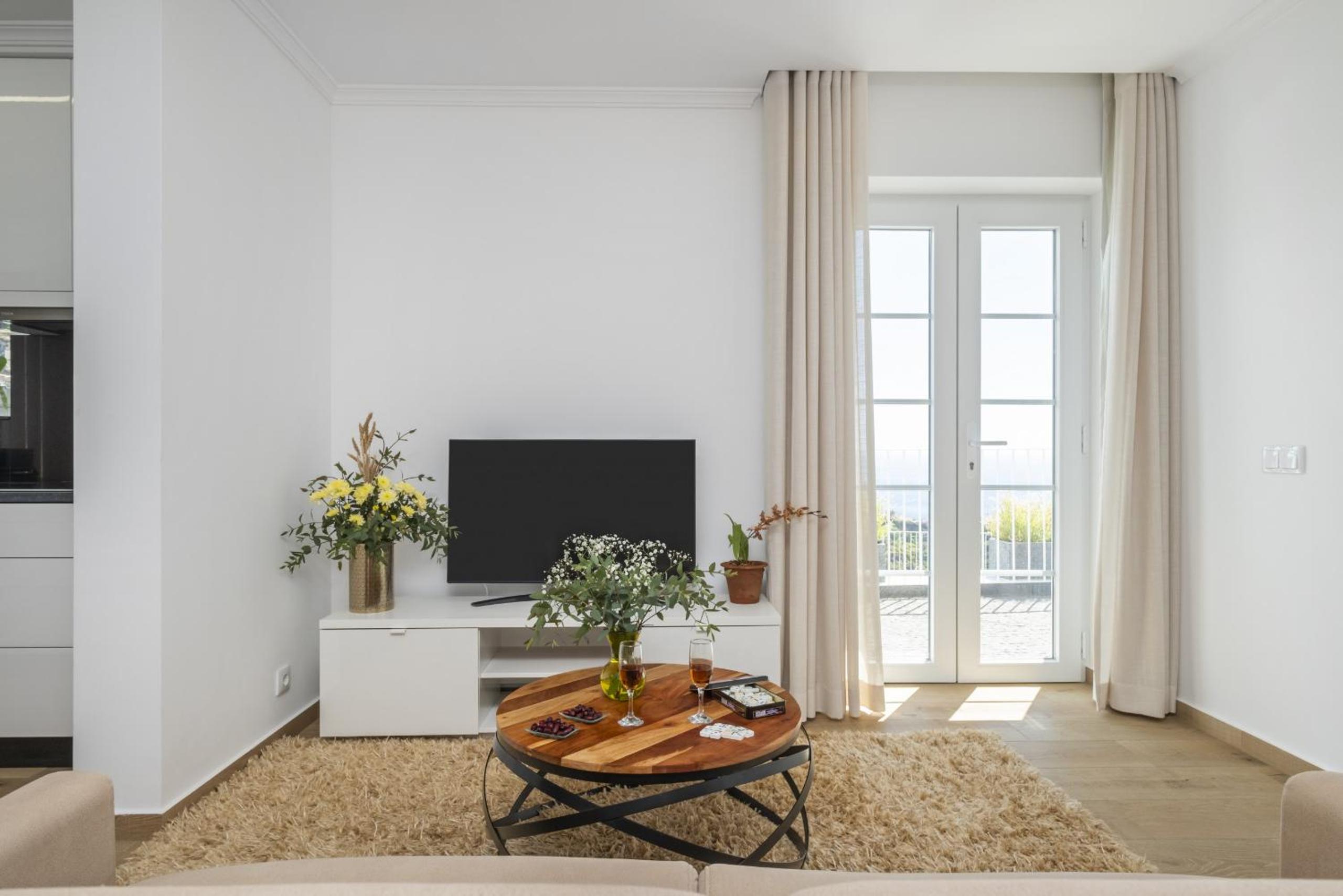 One-Bedroom House photo 1