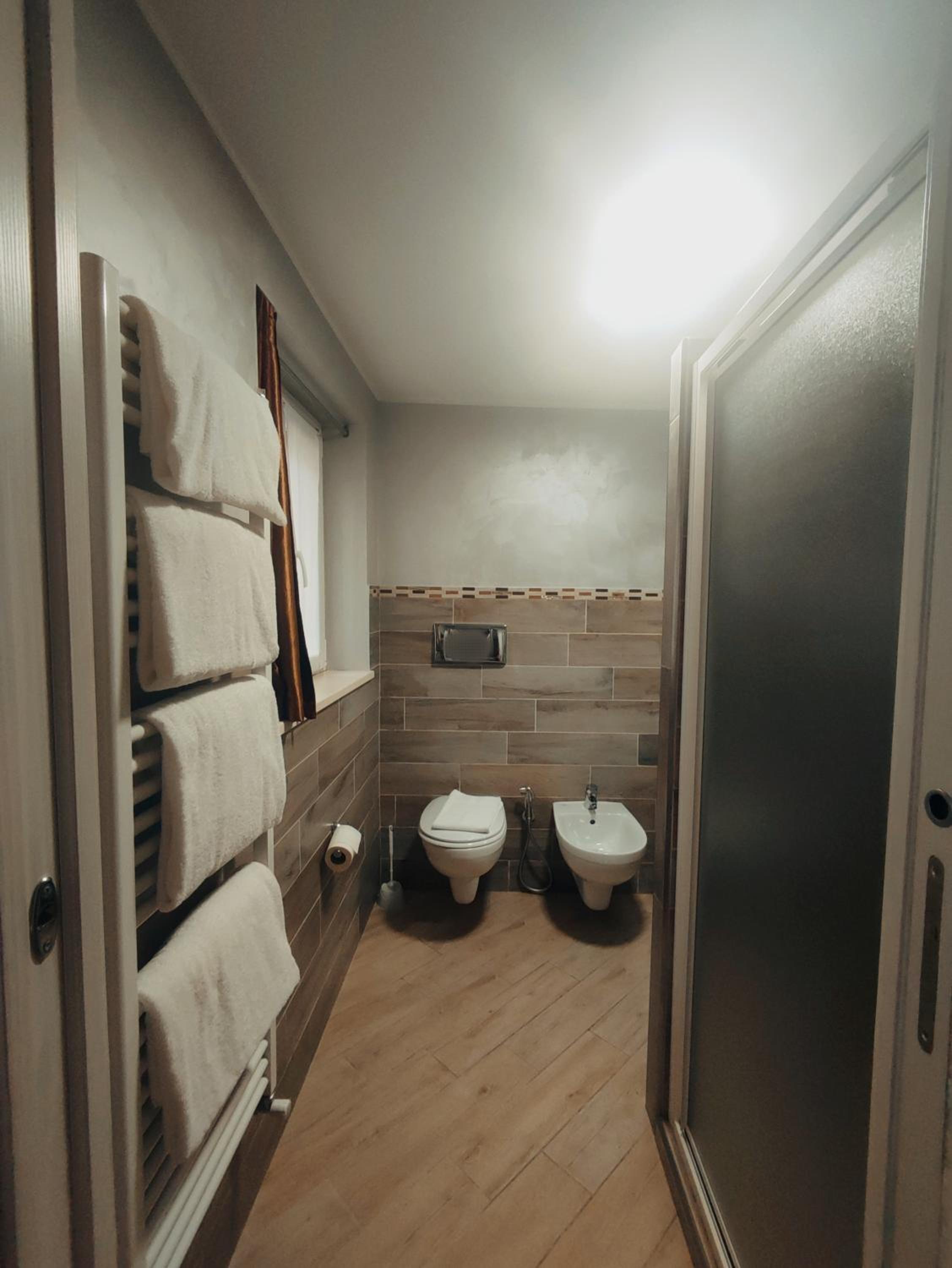 Standard Quadruple Room - Photo 5