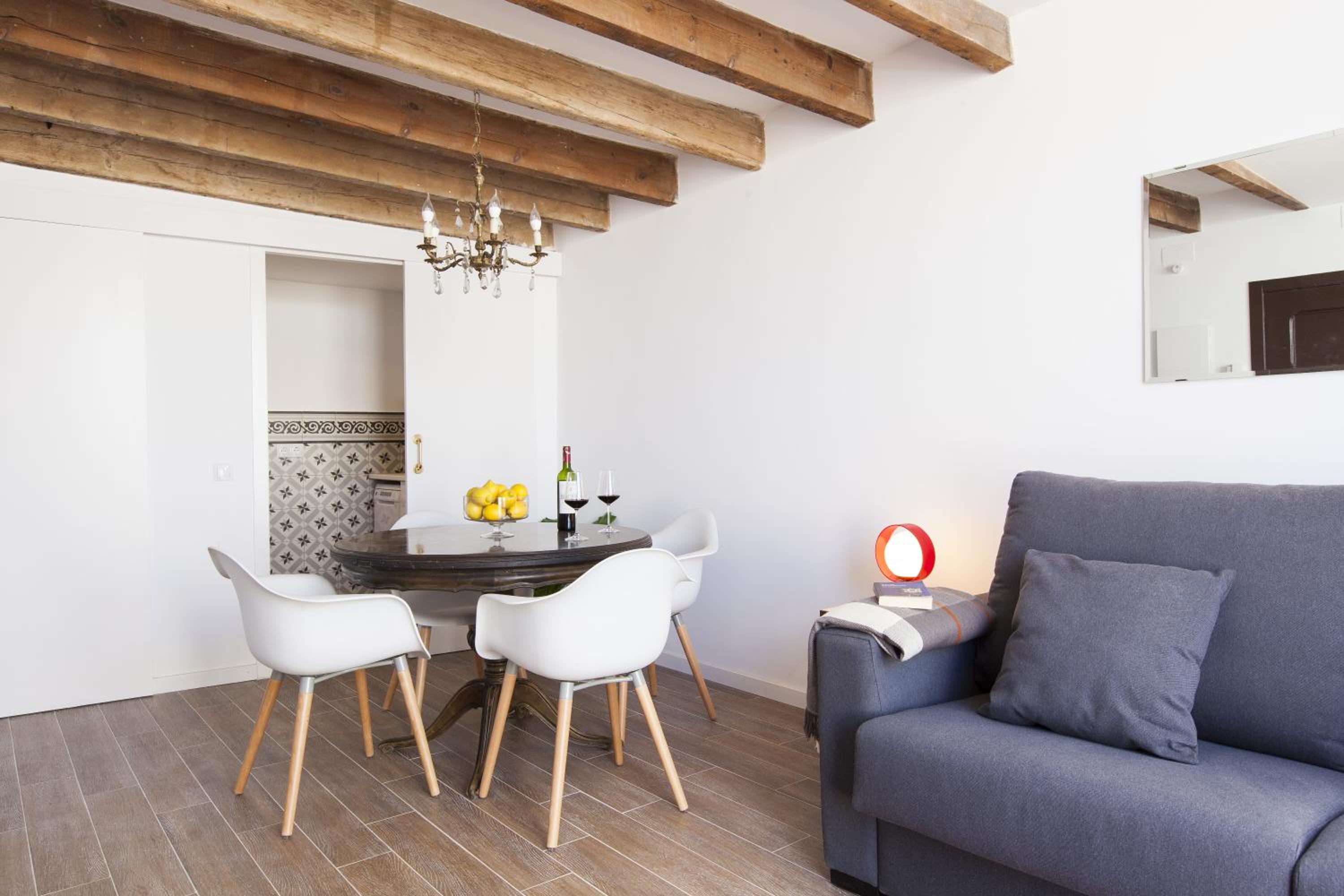 One-Bedroom Penthouse Apartment photo 3