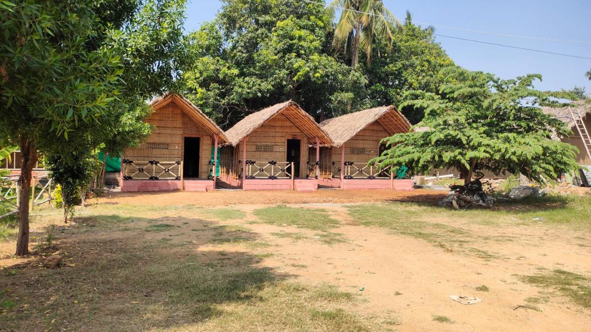 Family Bungalow photo 2