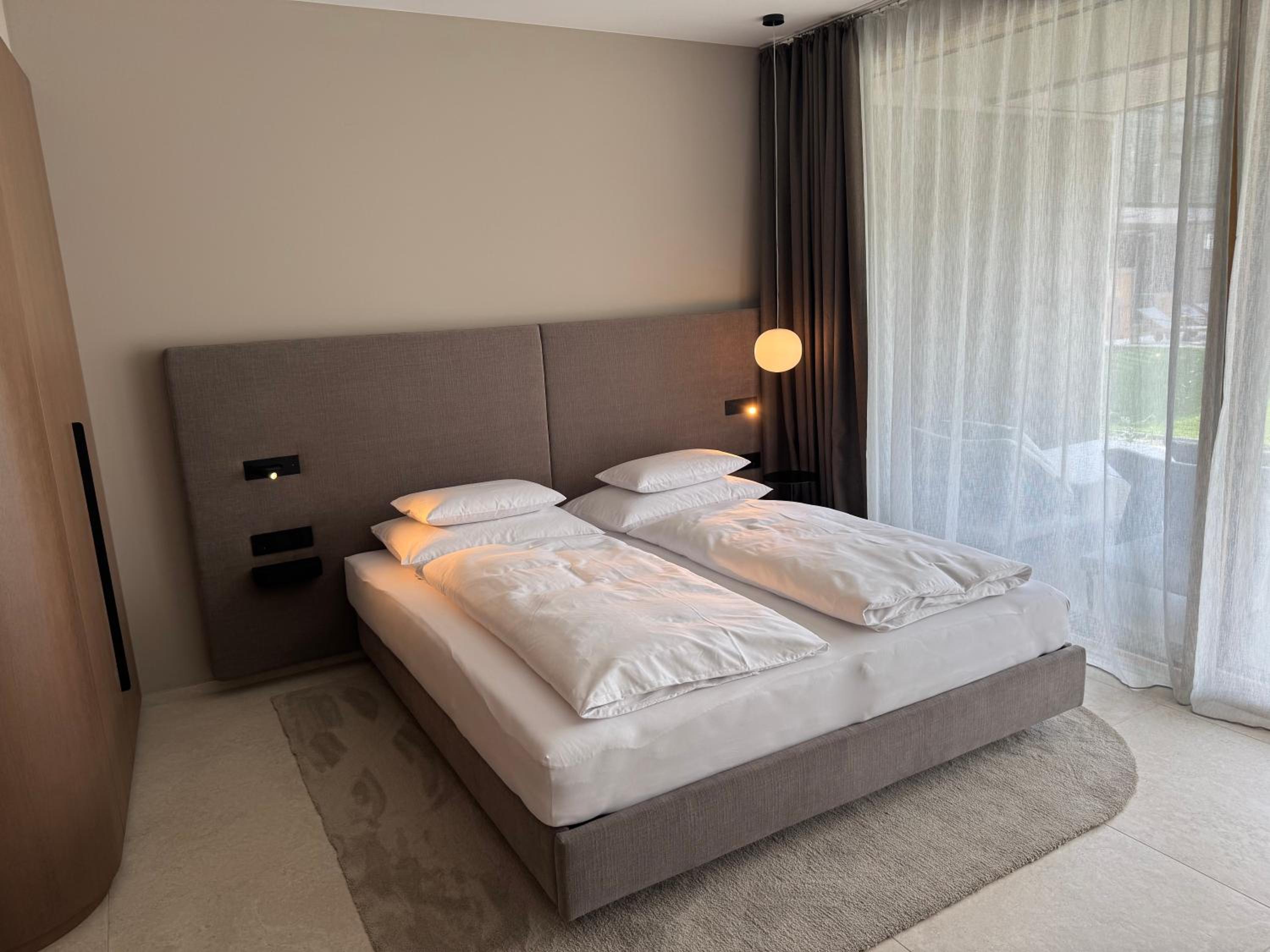 Double or Twin Room with Swimming Pool Access