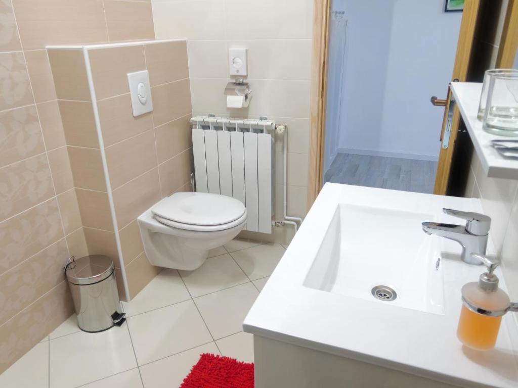 Three-Bedroom Apartment - Split Level - Photo 23