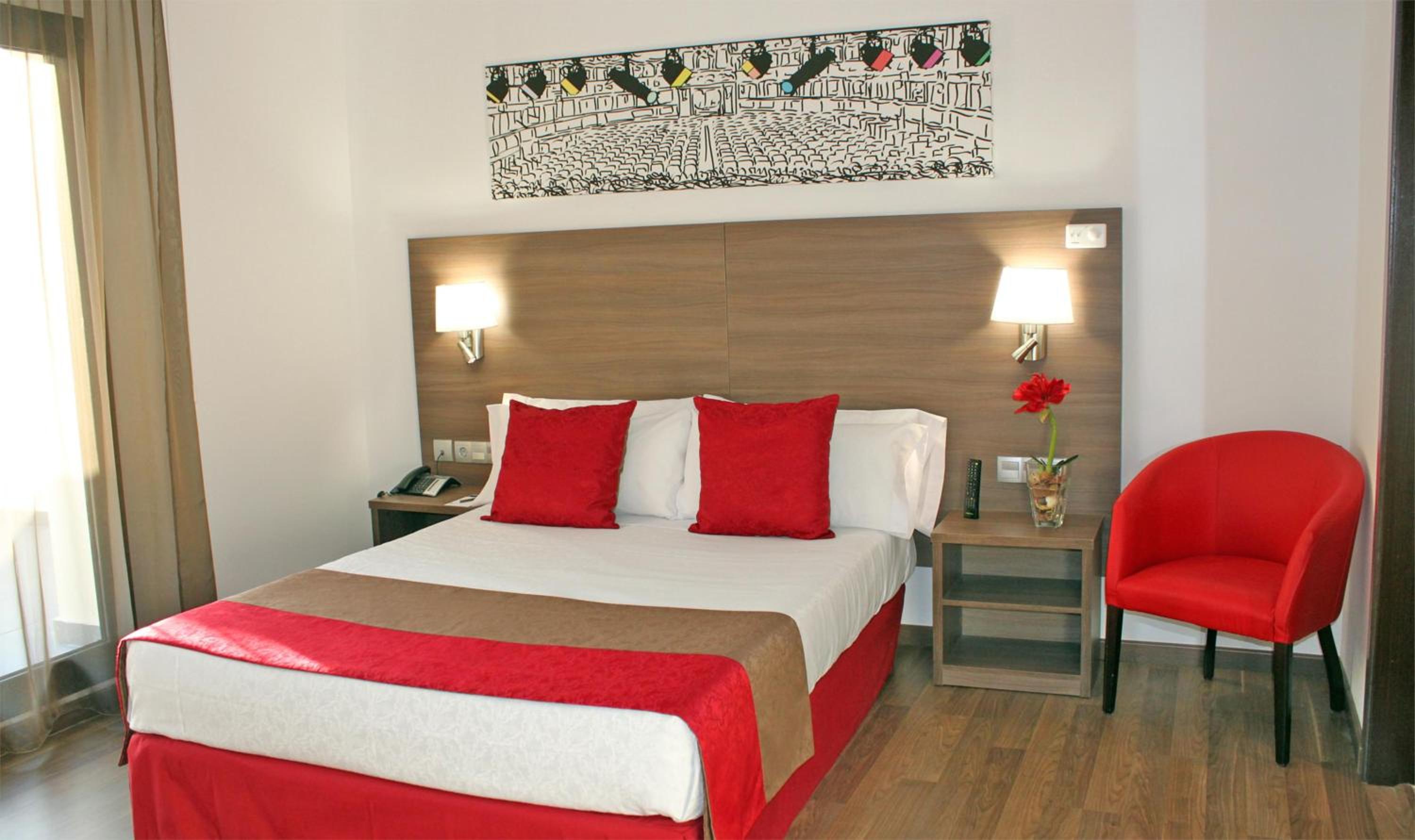 Double or Twin Room (1-2 Adults)